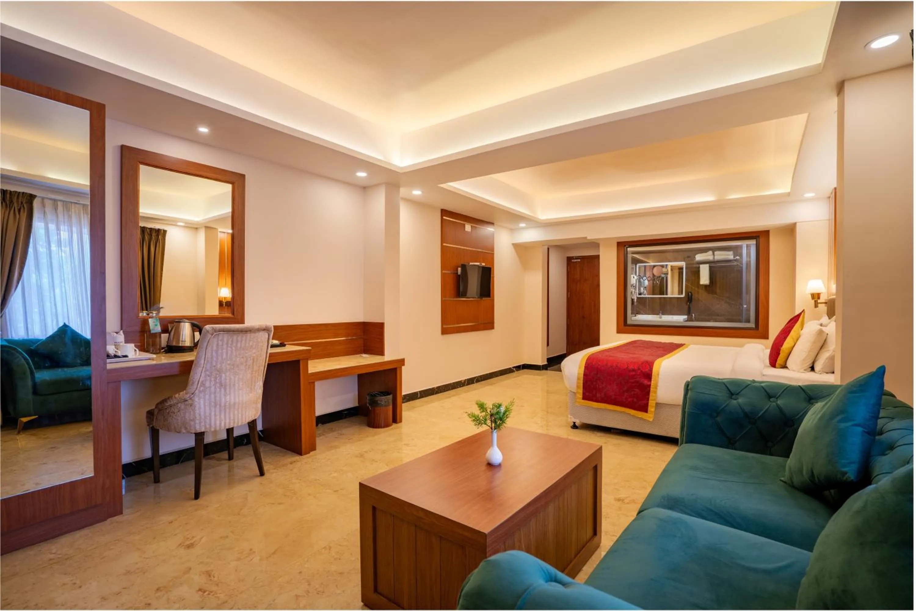 Crown Valley Thekkady