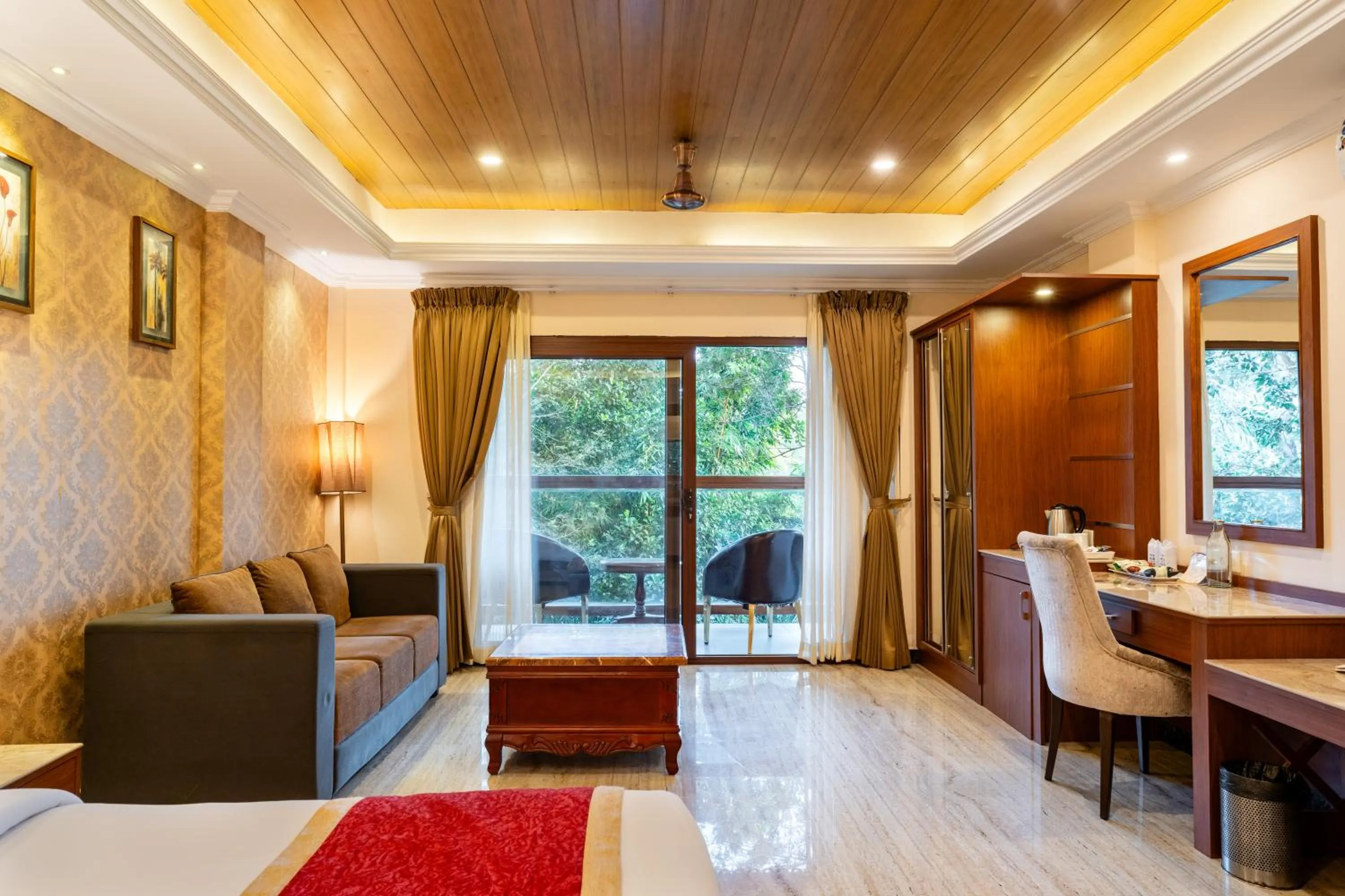 Crown Valley Thekkady