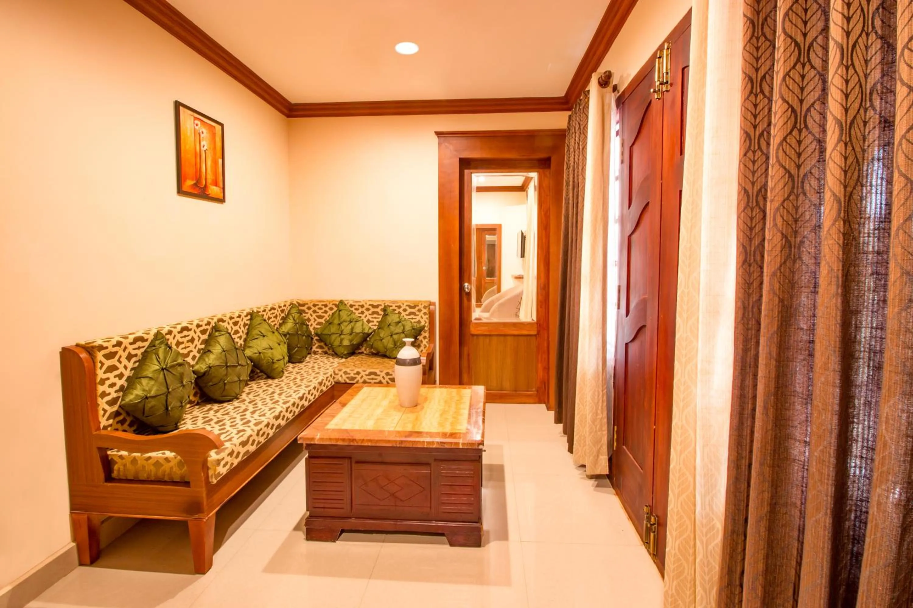 Living room in Crown Valley Thekkady