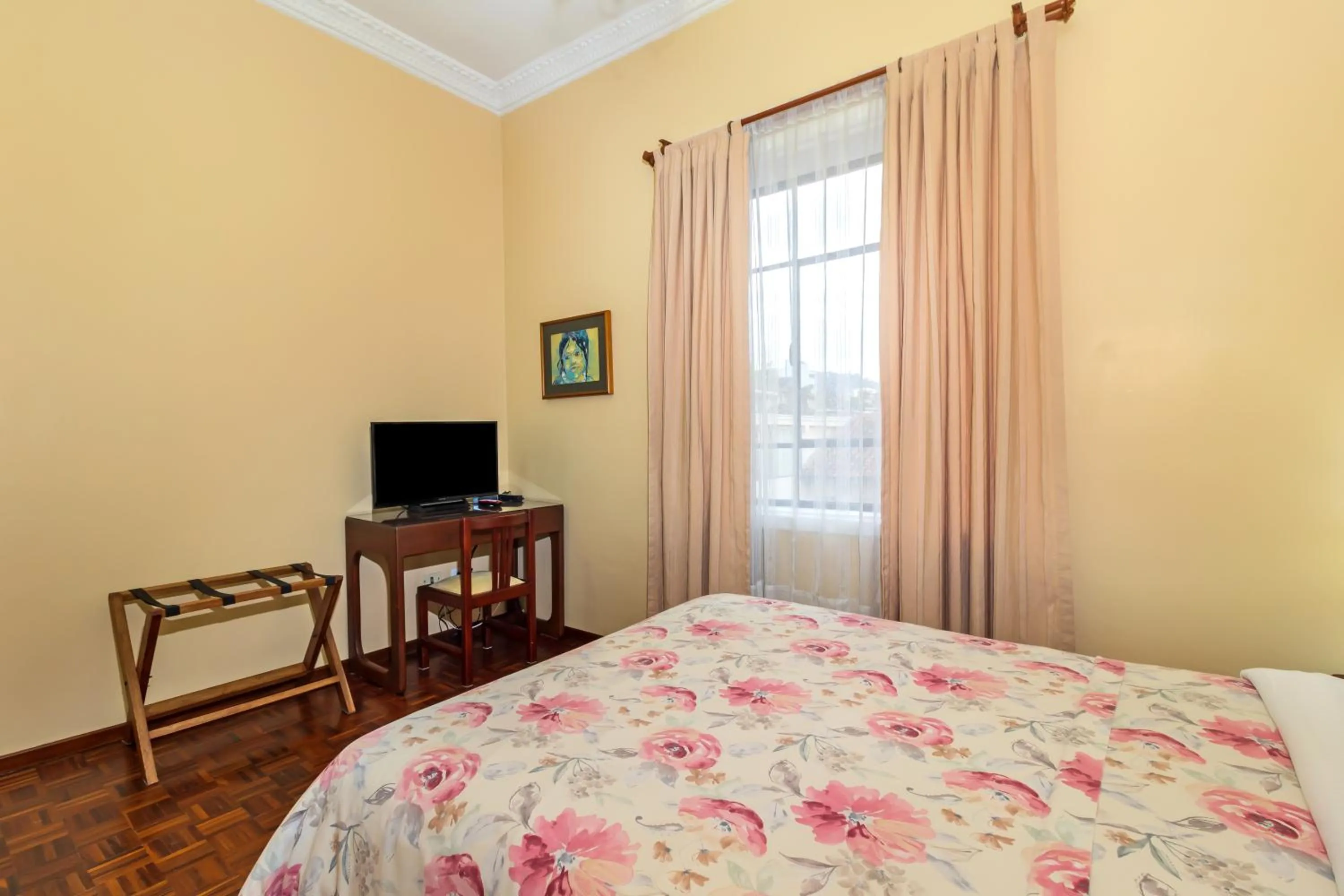 Photo of the whole room, Bed in Hotel La Cartuja