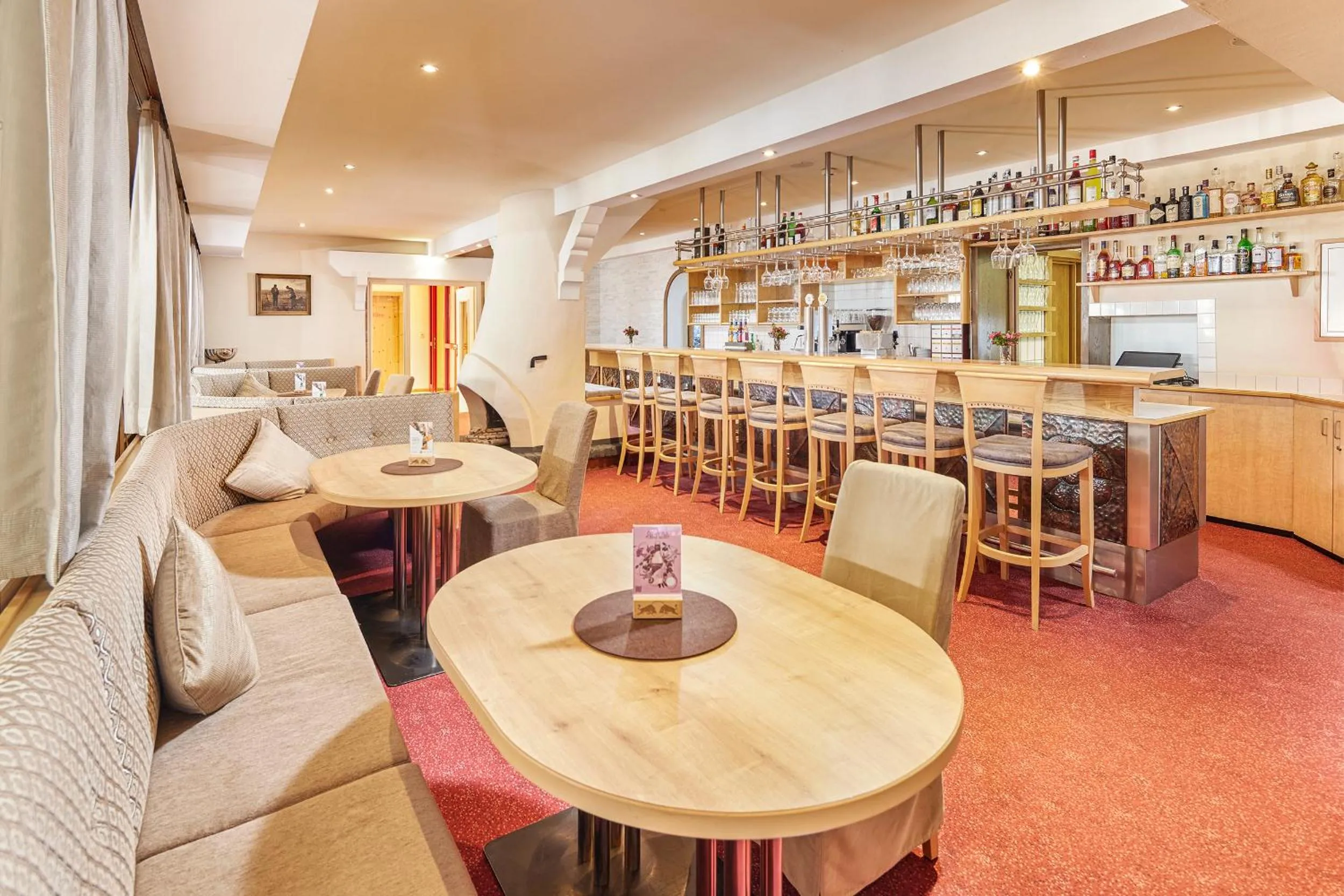 Lounge or bar in Hotel Sunny Sölden