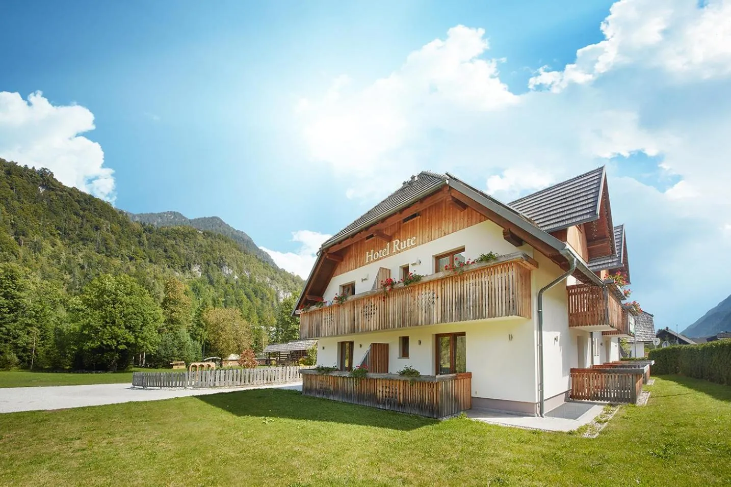 Rute Hotel and Apartments