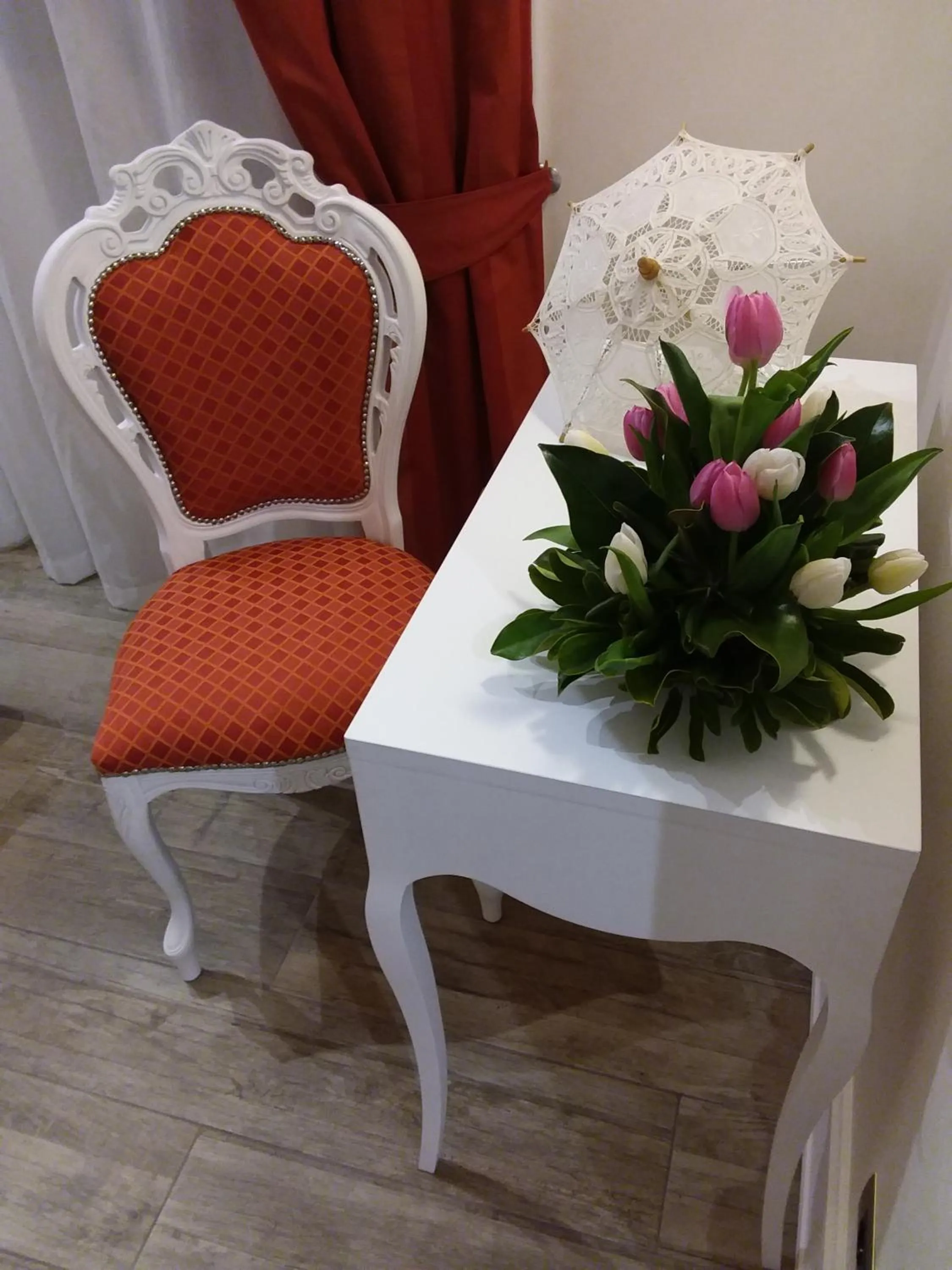 Decorative detail in I Fiumi Di Navona