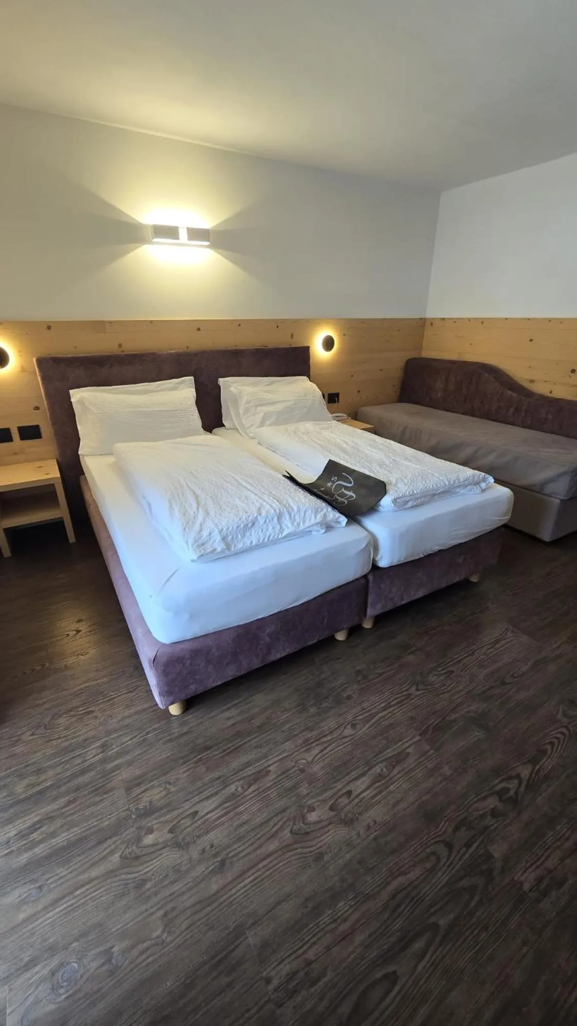 Bed in Alpen Hotel Vidi