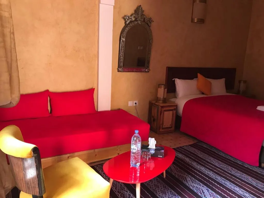 Staff, Bed in Riad jasmins & Spa