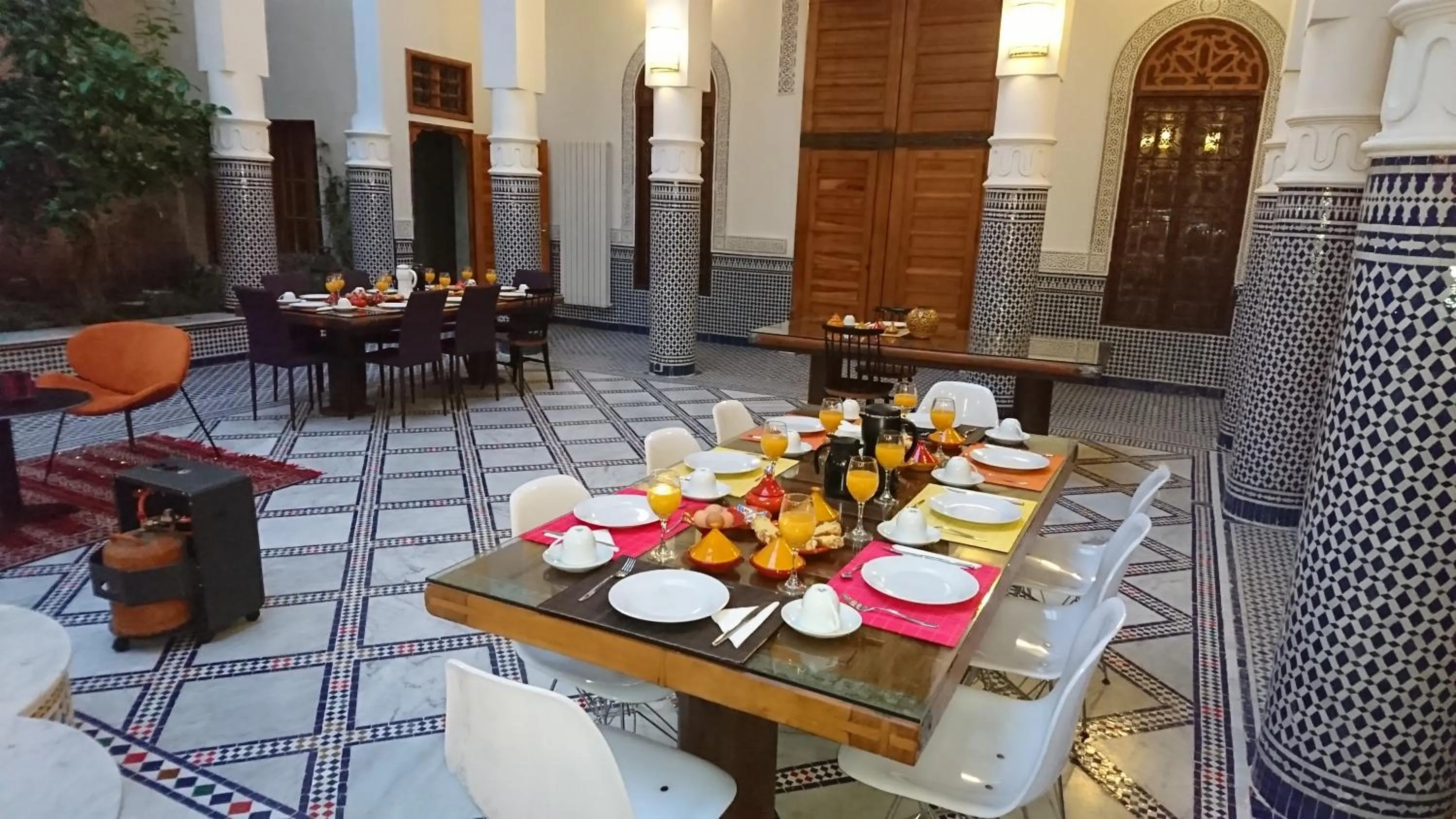 Restaurant/places to eat in Riad jasmins & Spa