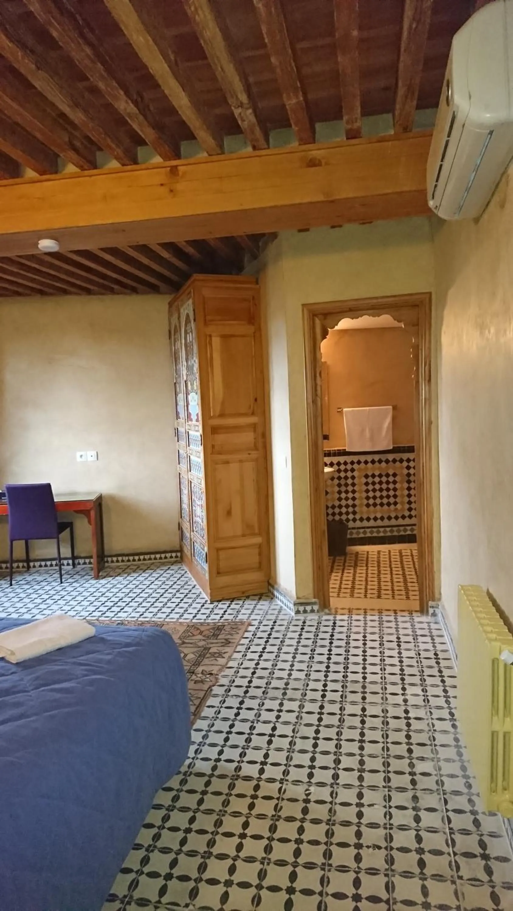 Bathroom, Bed in Riad jasmins & Spa