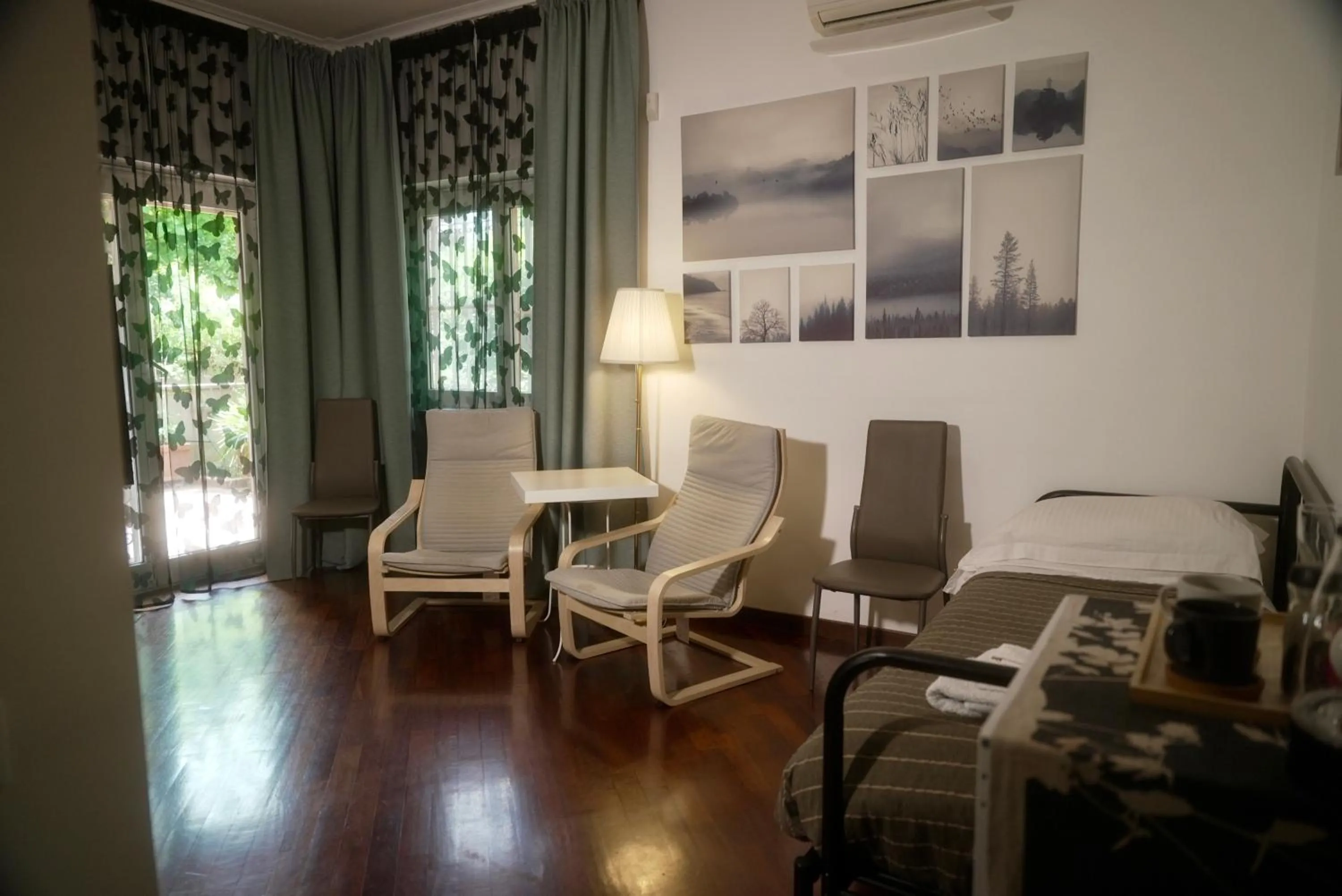 Seating area in Casa Mia Guesthouse