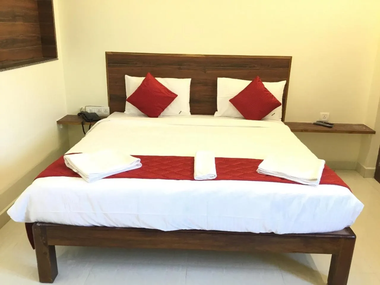 Bed in Bon Stay Inn