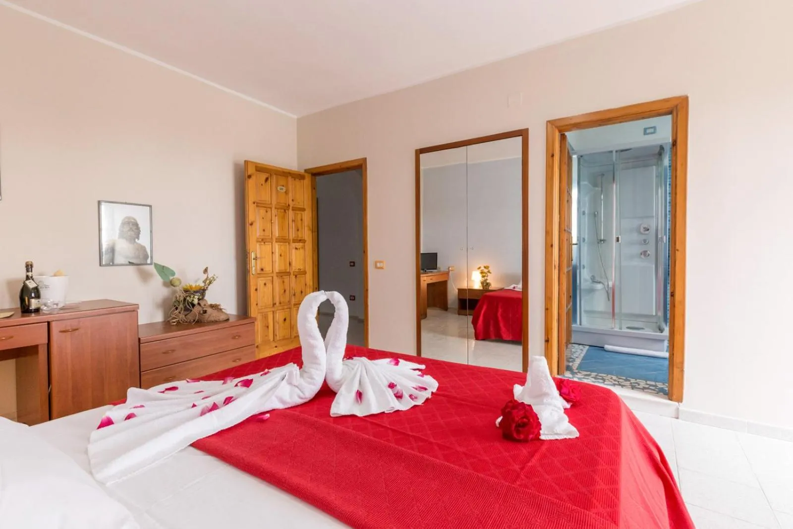 Bedroom, Bed in Hotel Calabrisella