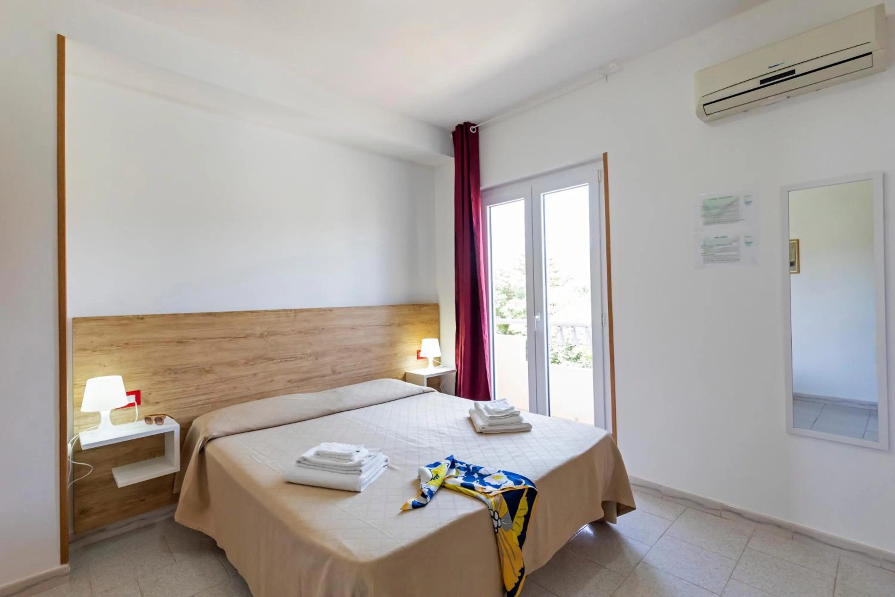 Bedroom, Bed in Hotel Calabrisella