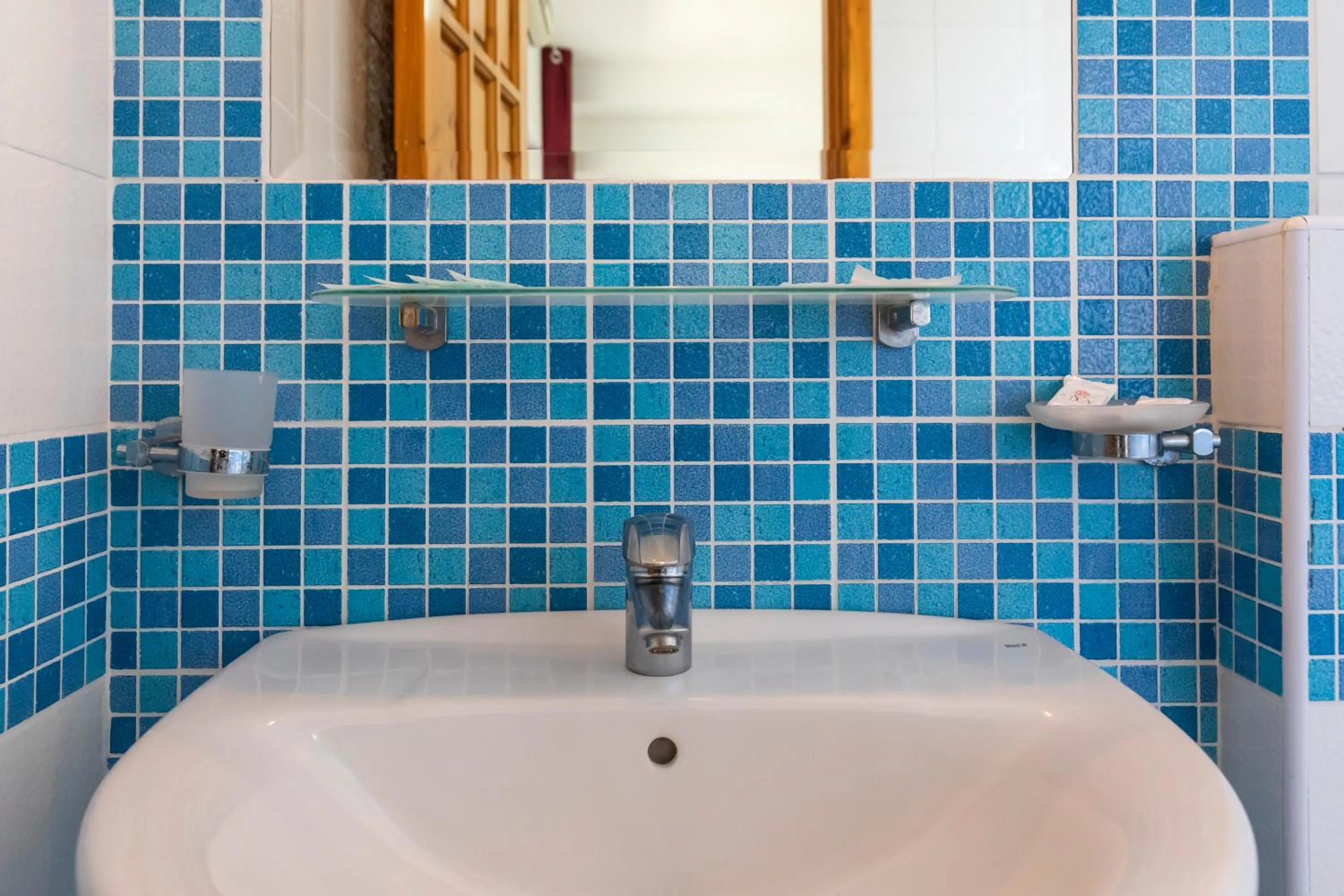 Bathroom in Hotel Calabrisella