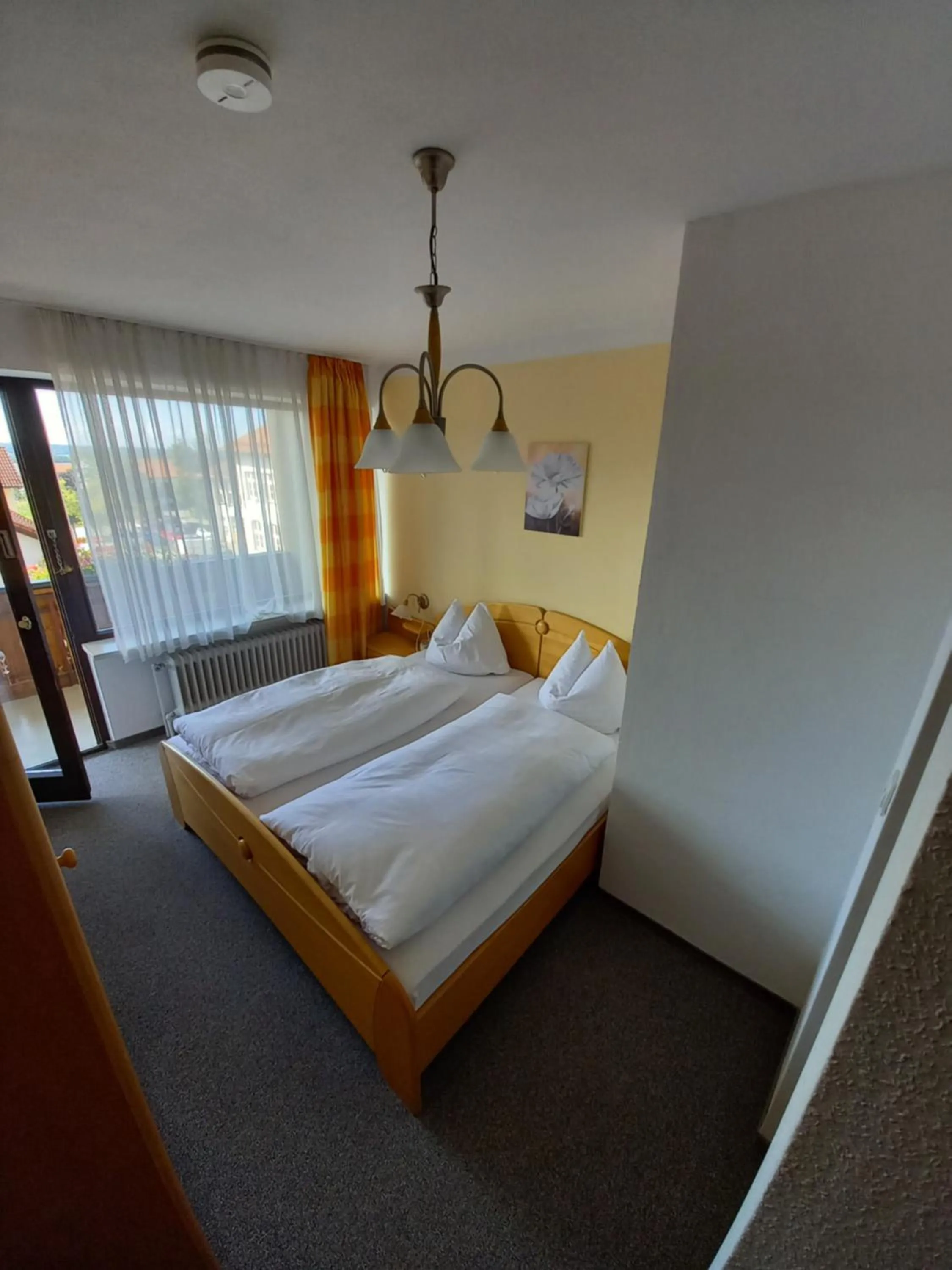 Photo of the whole room, Bed in Lallinger Hof