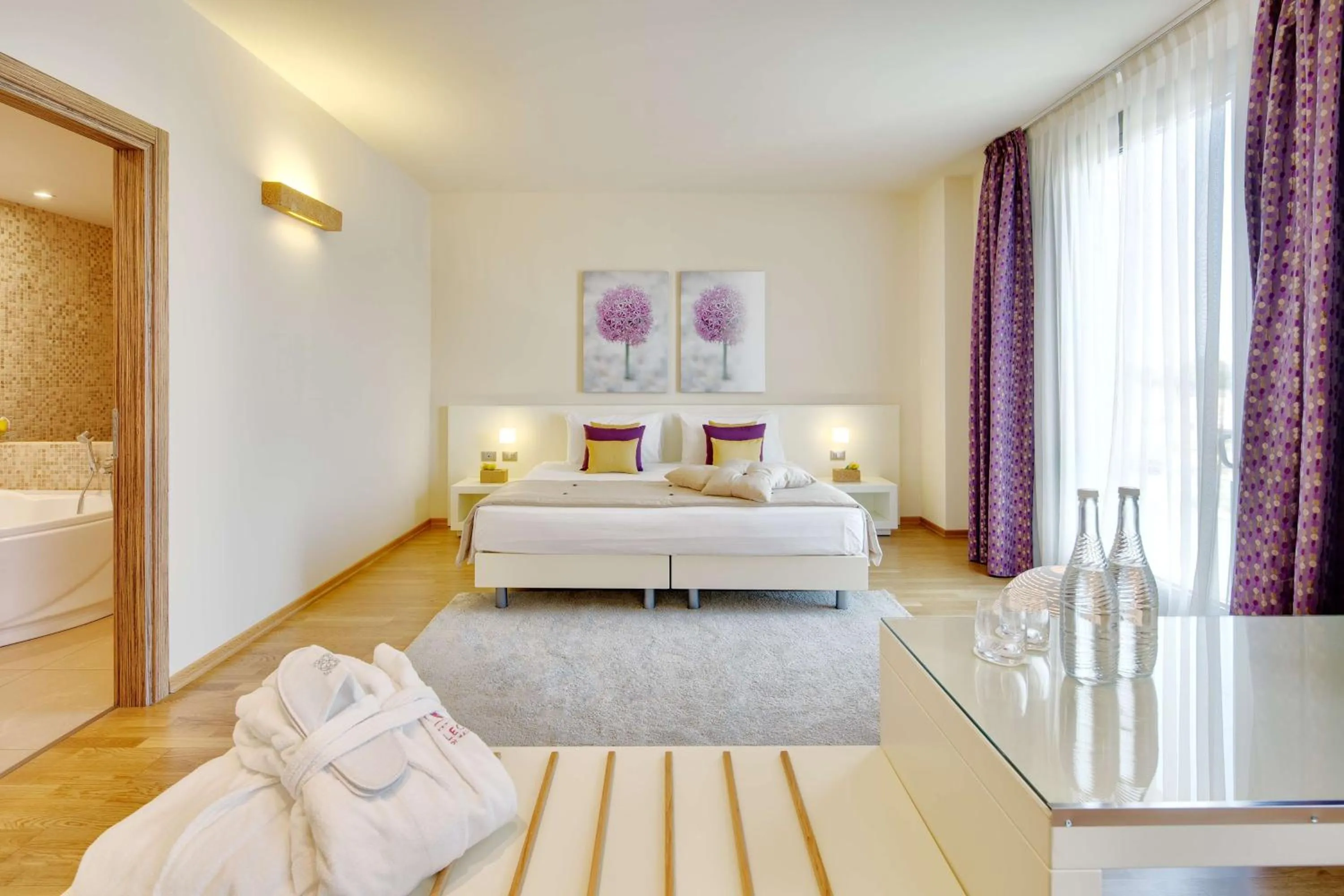 Photo of the whole room, Bed in Best Western Plus Leone di Messapia Hotel & Conference