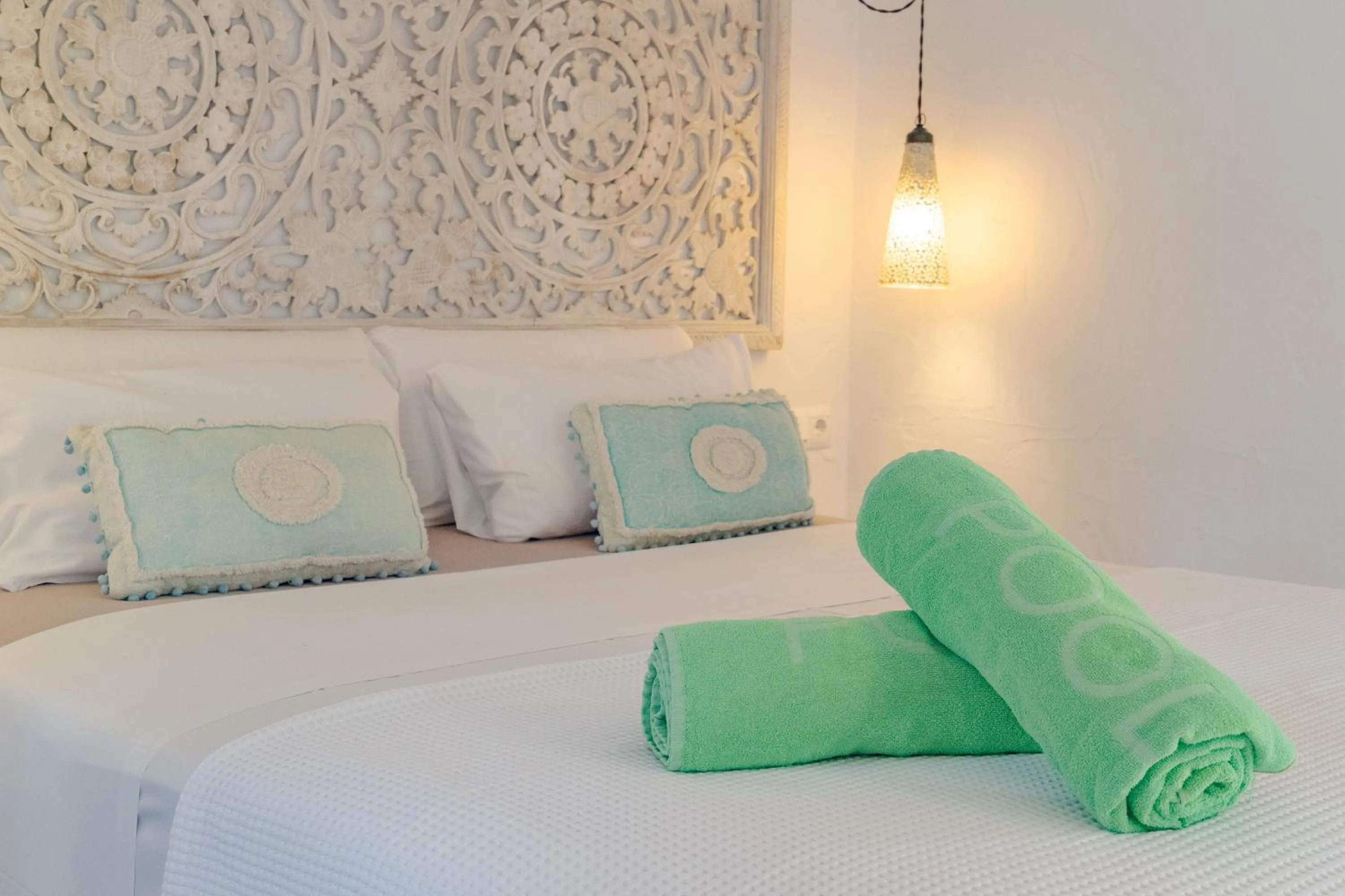 Bed in Roca Verde, Boutique Bed & Breakfast - Adults only