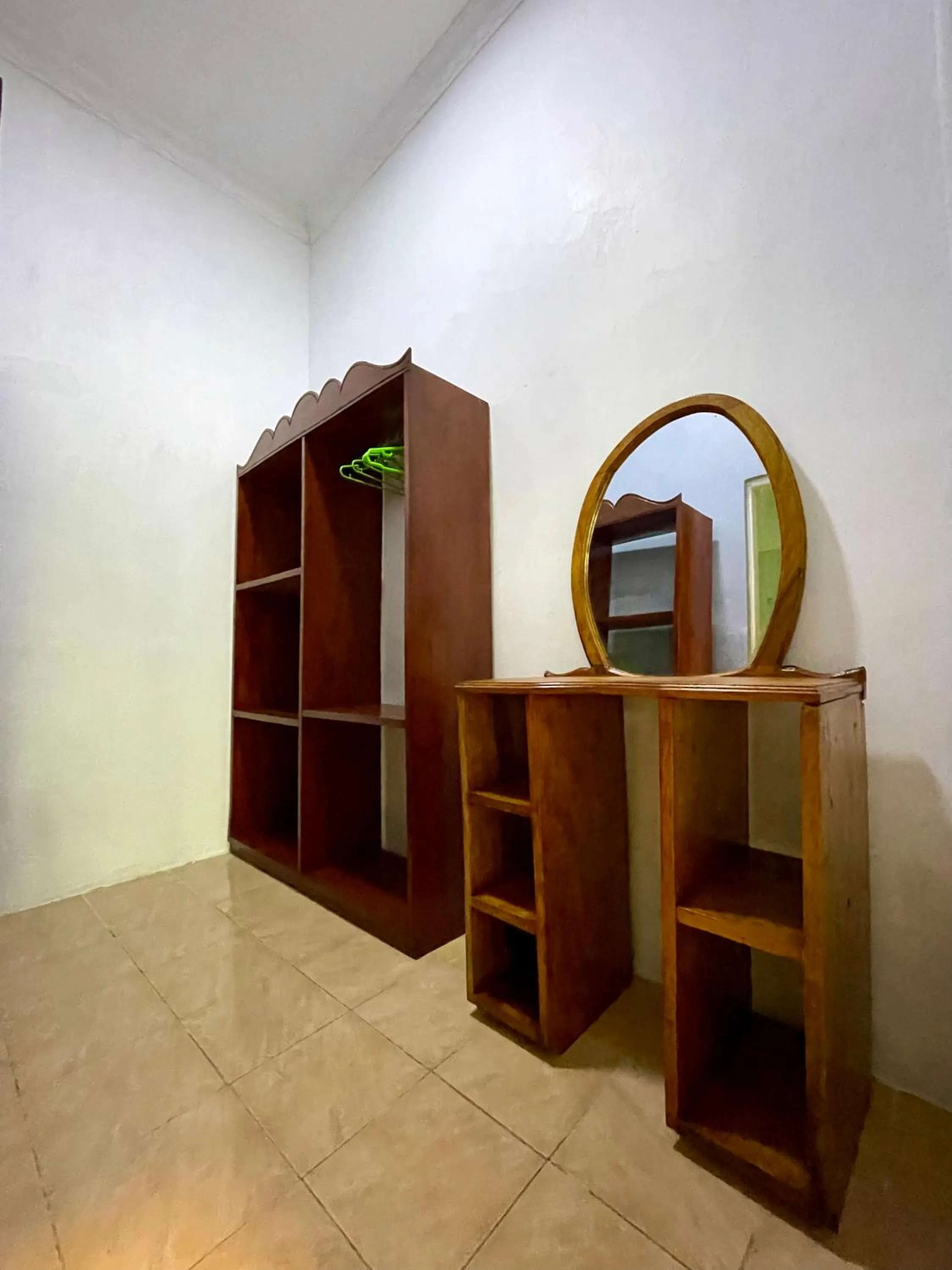 wardrobe in Green's Hostel Nungwi