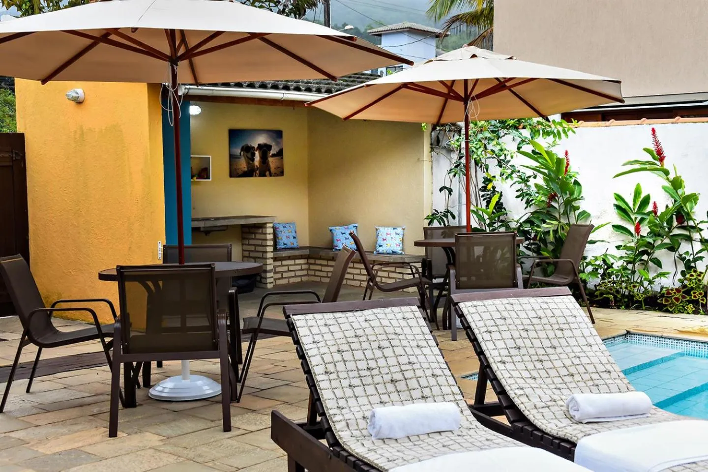 sunbed in Pousada Rosa dos Ventos Juquehy