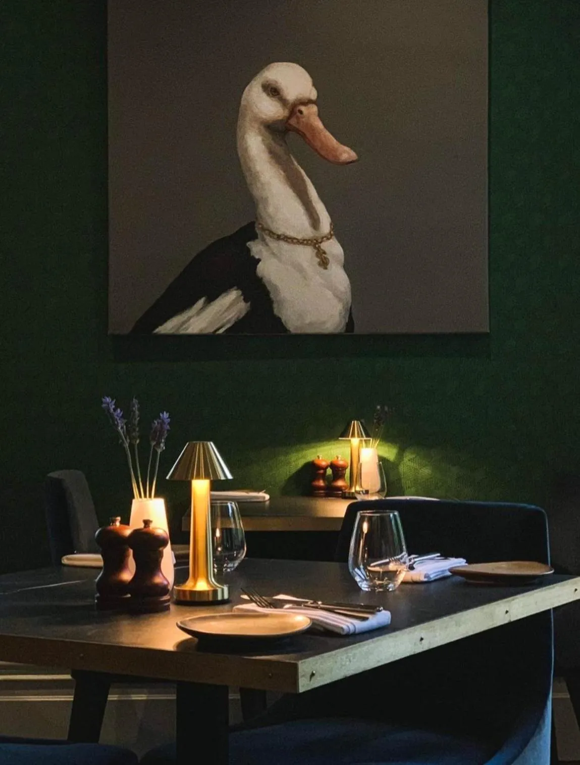 Restaurant/places to eat in The Marlborough