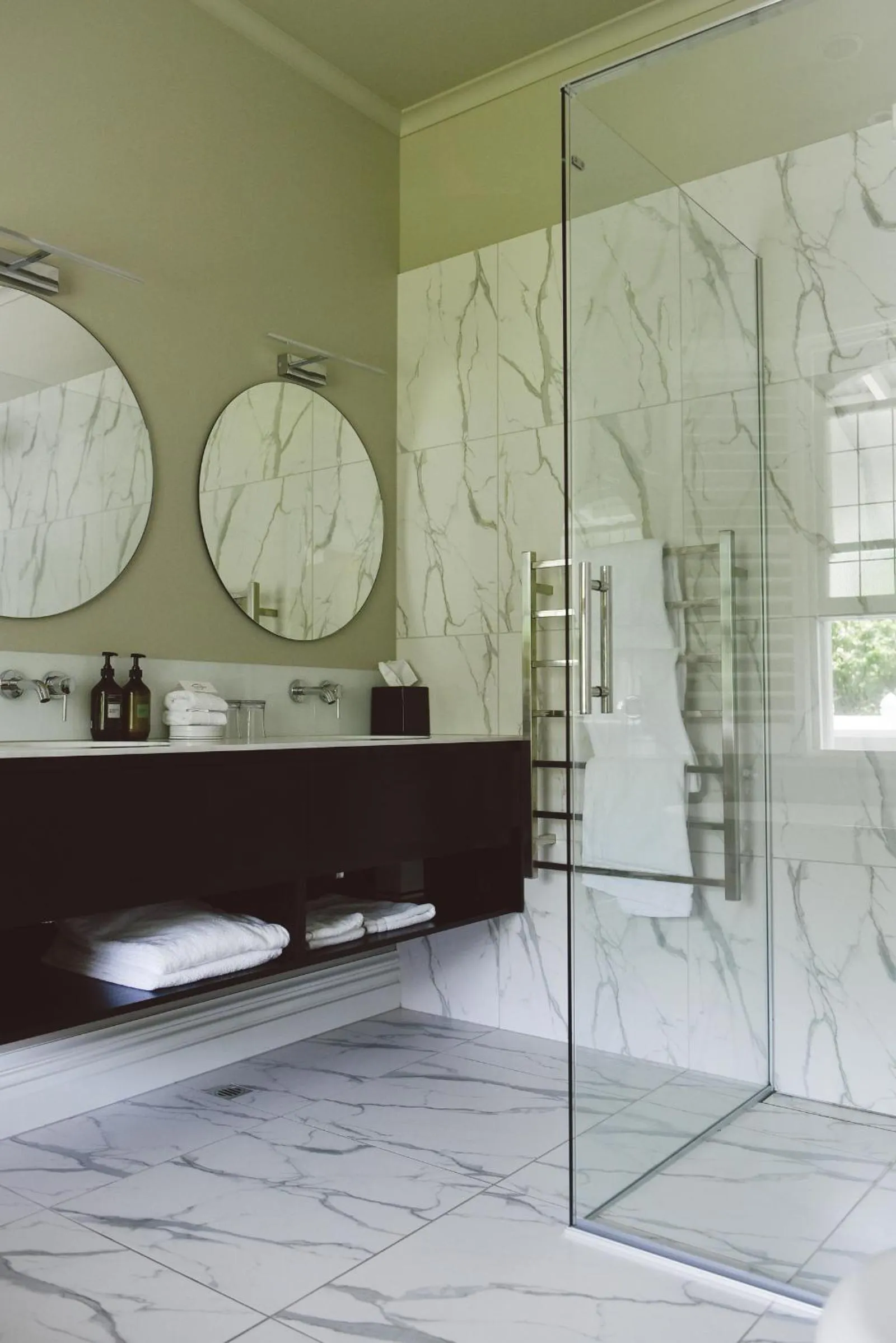 Shower in The Marlborough