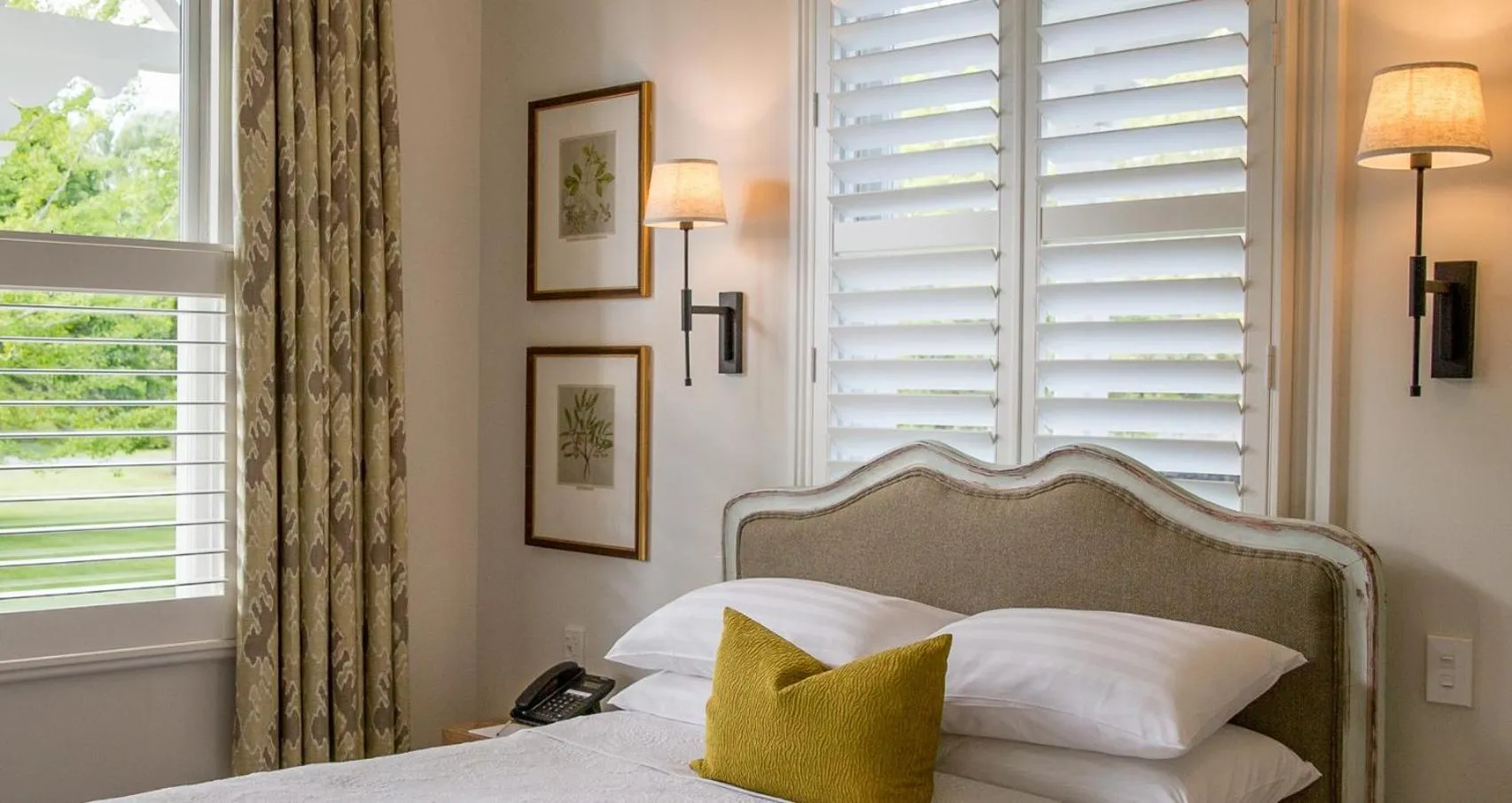 Bedroom, Bed in The Marlborough