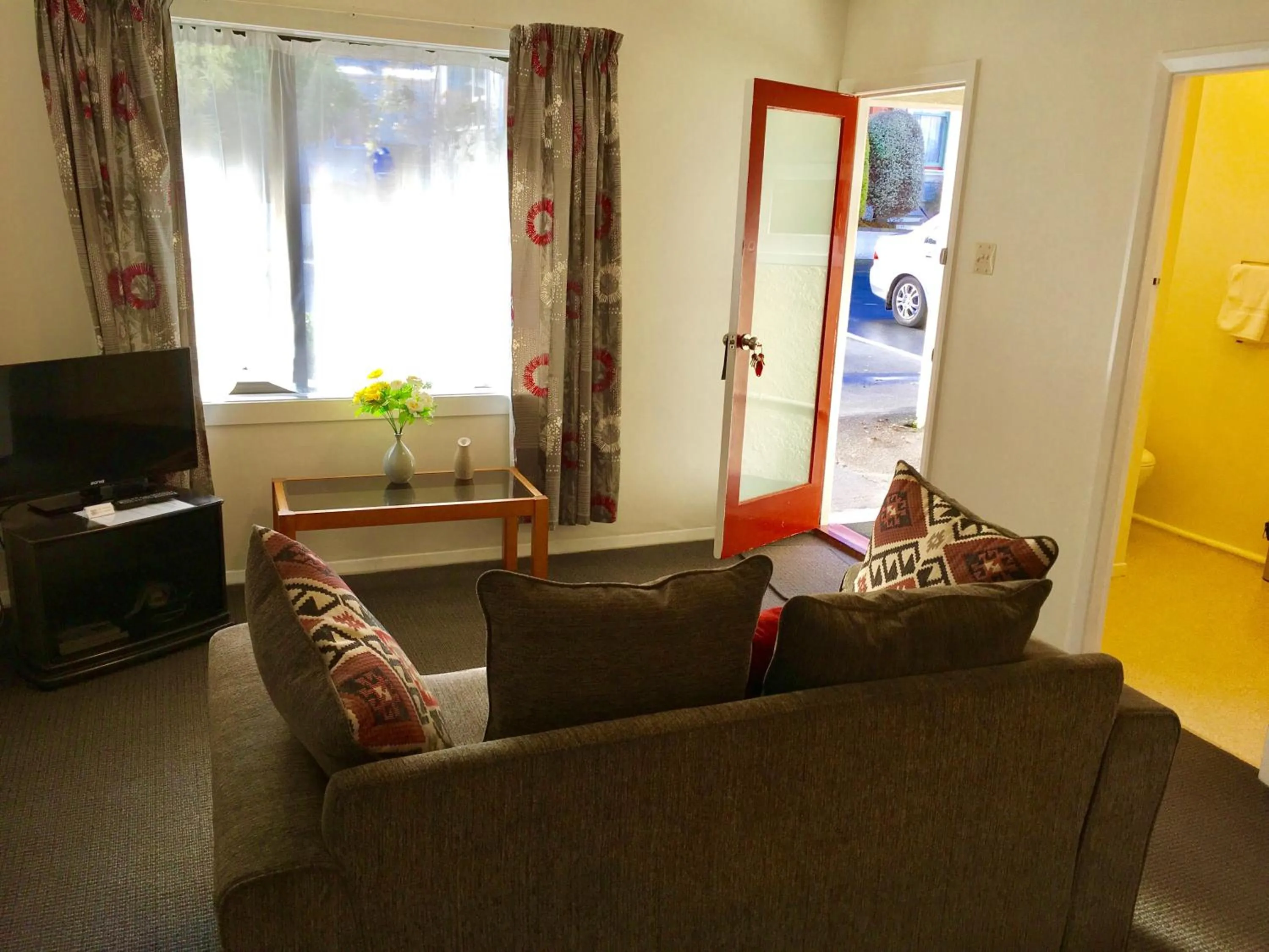 Bedroom in Owens Motel