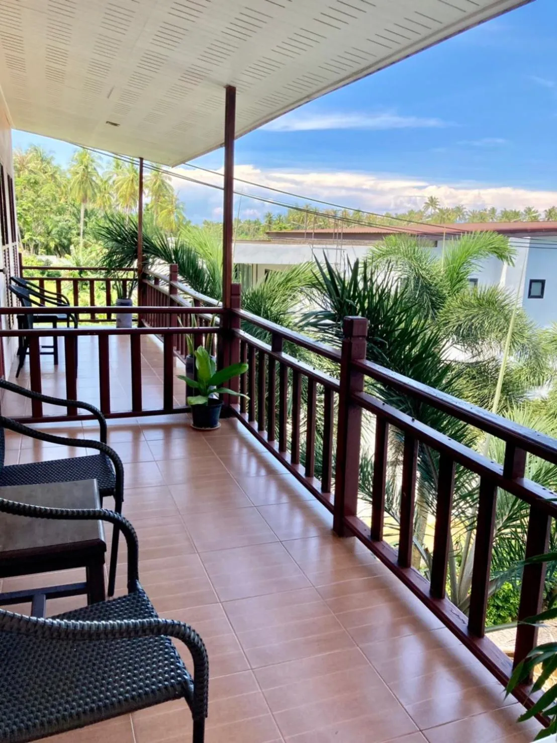 Lanta Just Come Hotel