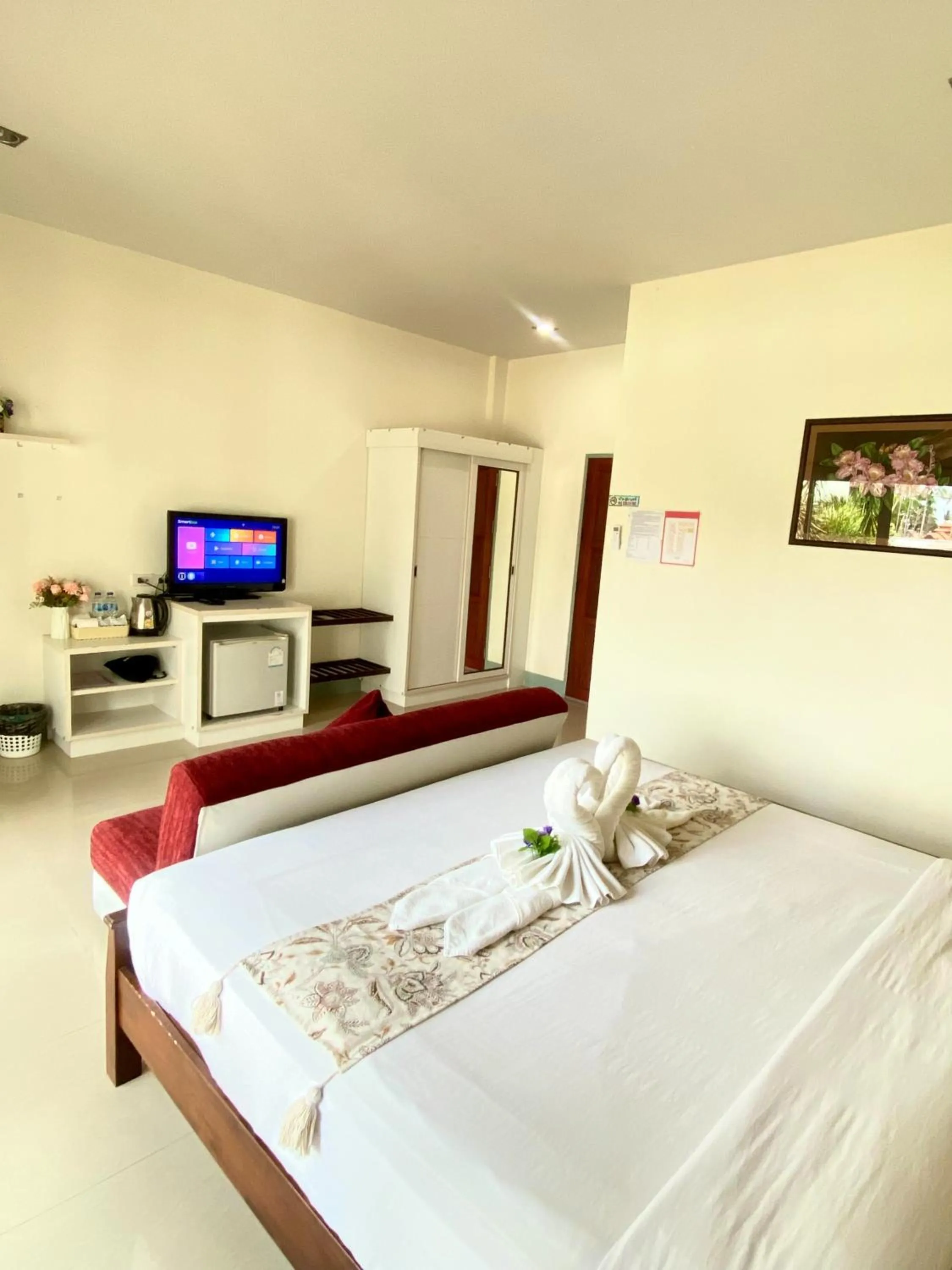 Bed in Lanta Just Come Hotel