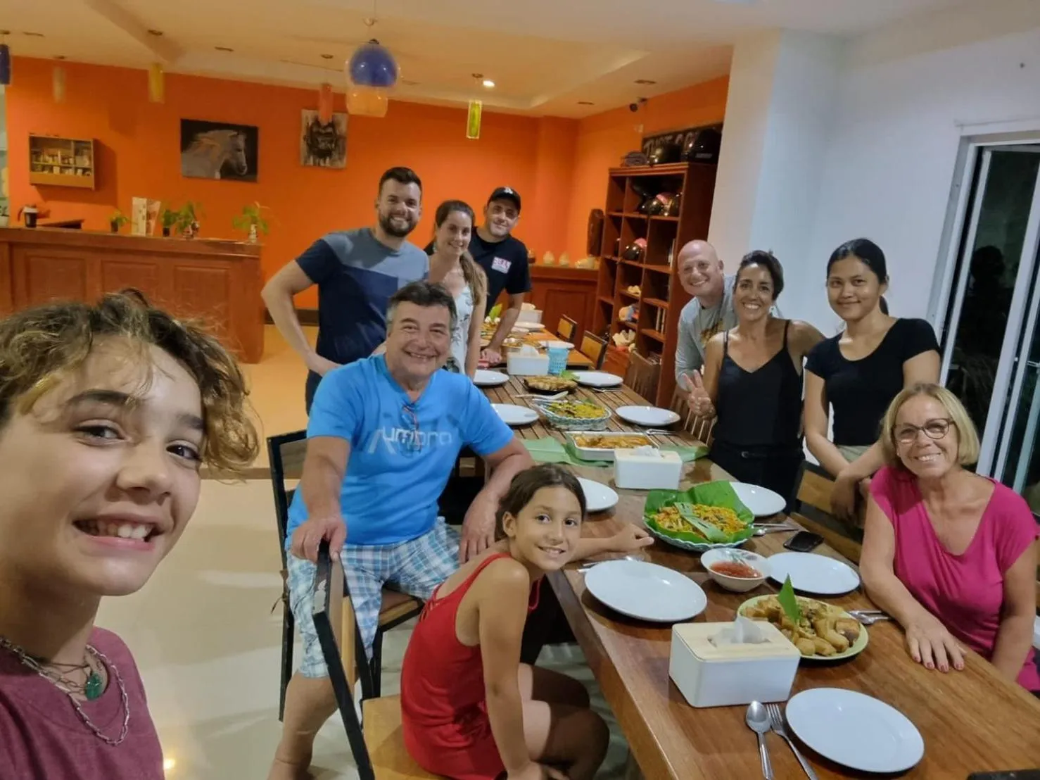 Lanta Just Come Hotel