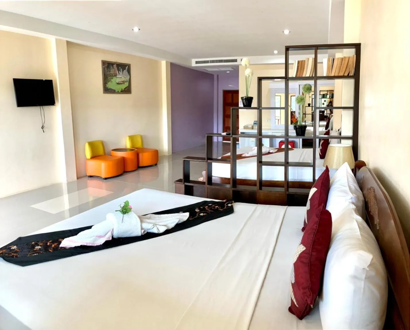 Bed in Lanta Just Come Hotel