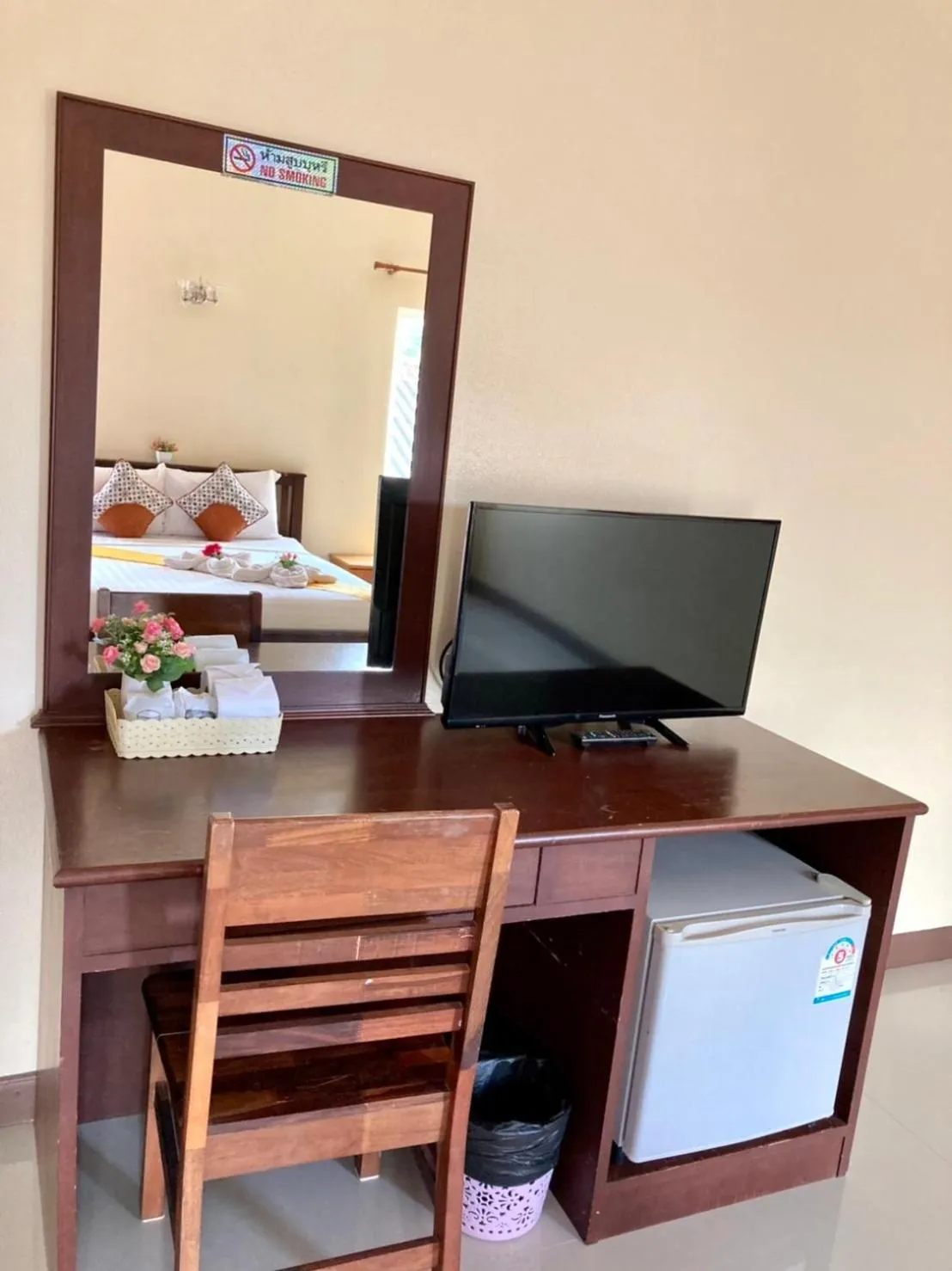 Bed in Lanta Just Come Hotel