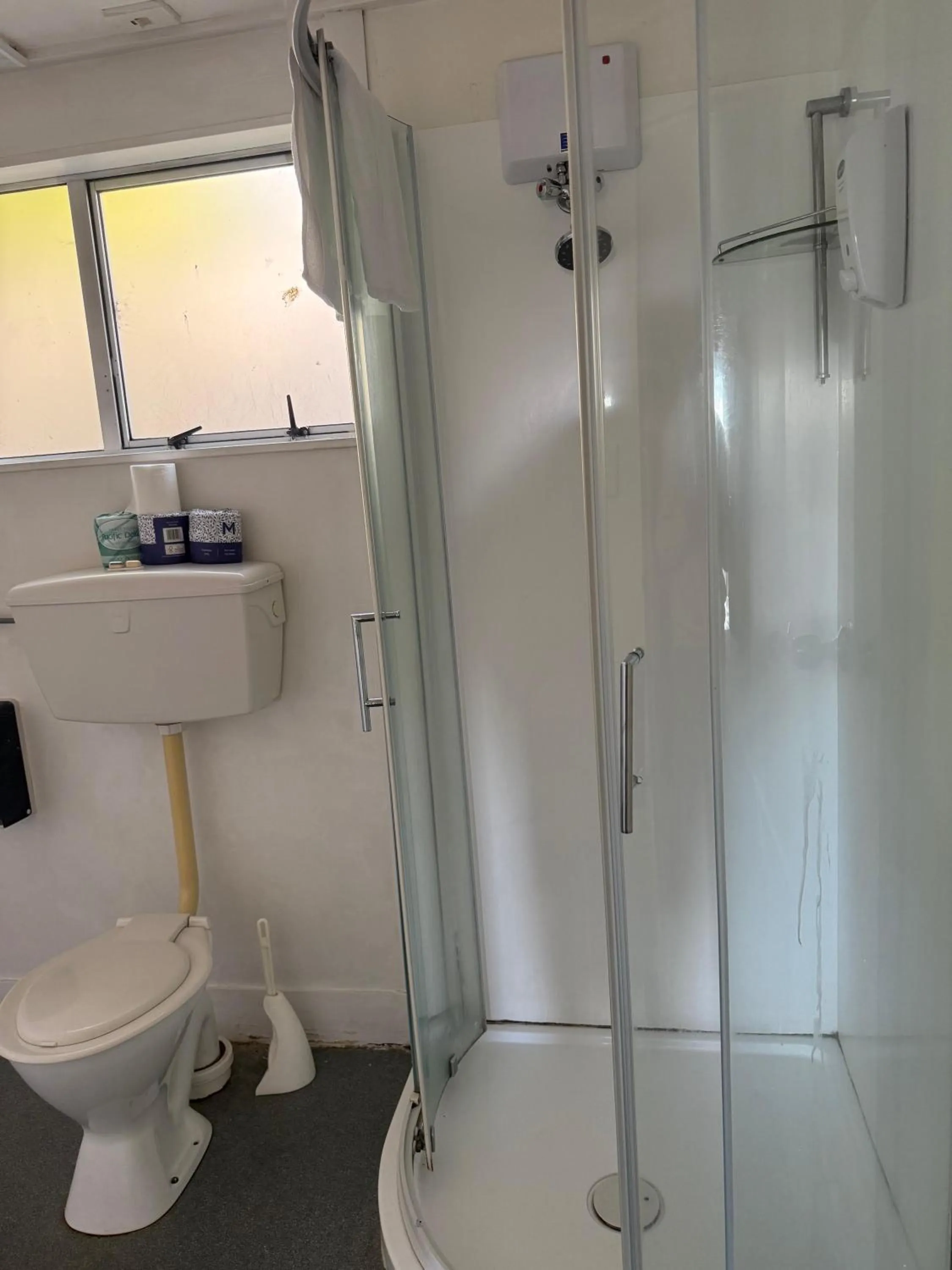 Camellia Court Family Motel