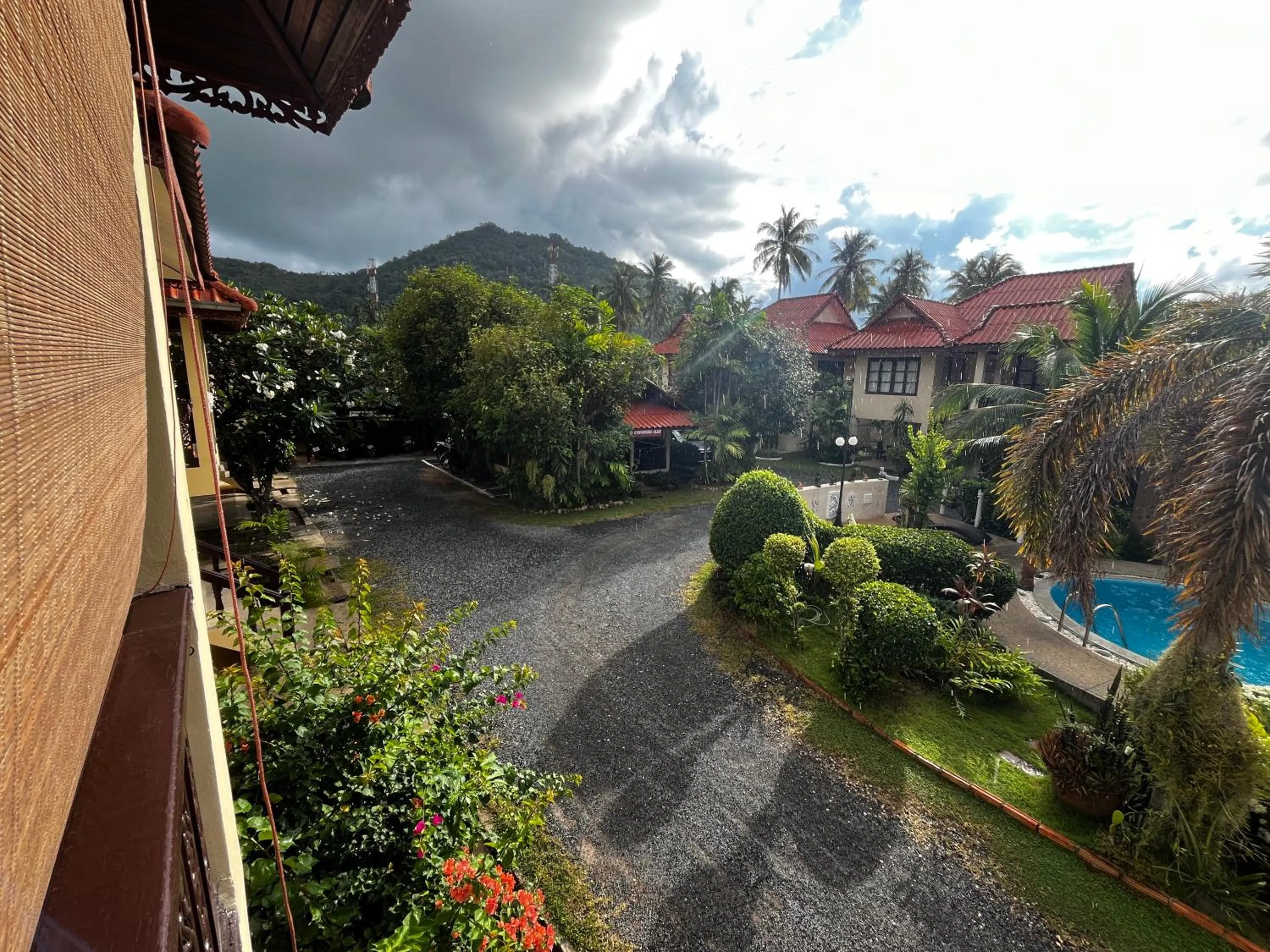 Garden in Amy Village Apartments & Digital Hub