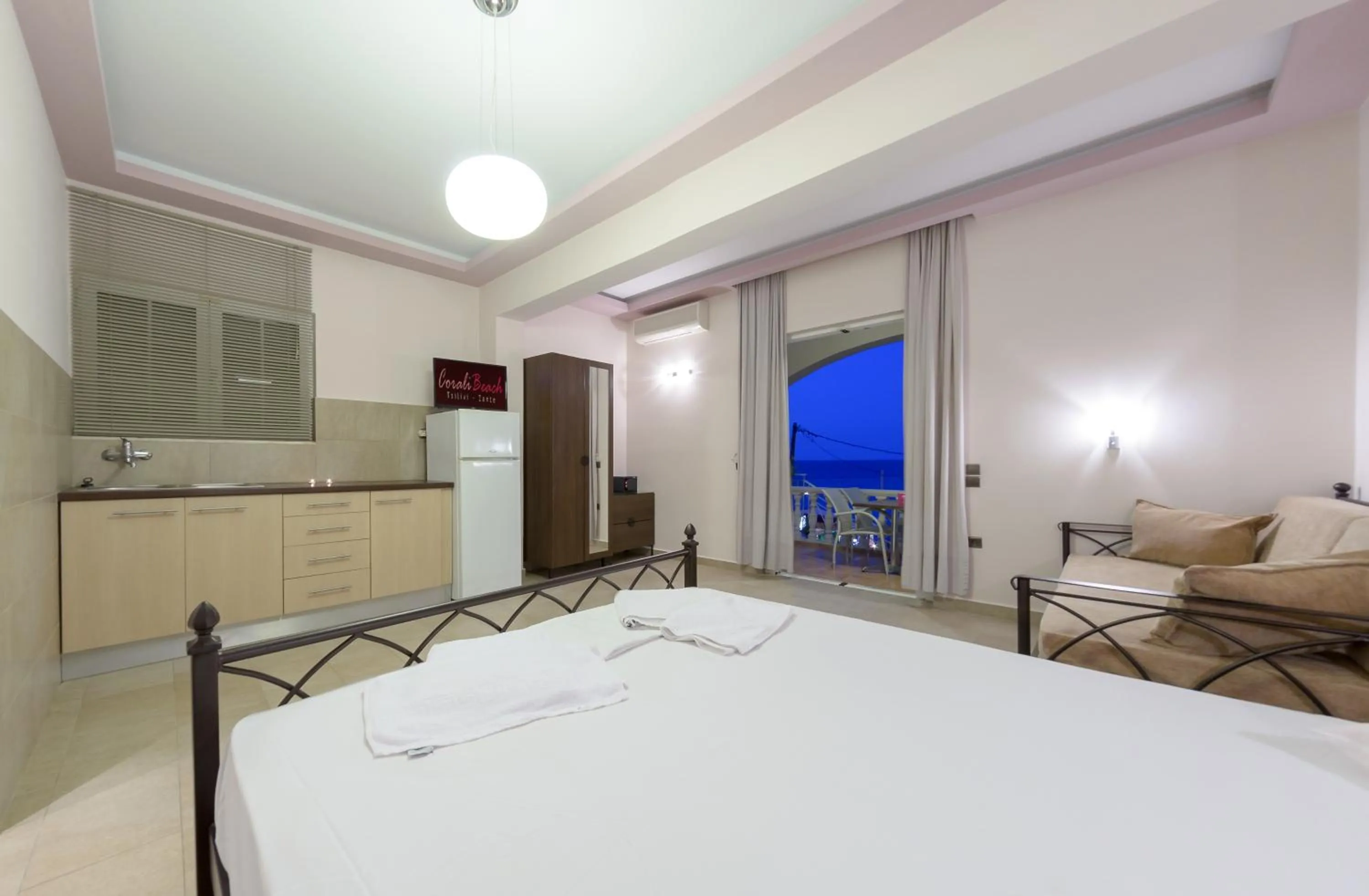 Night, Bed in Corali Beach