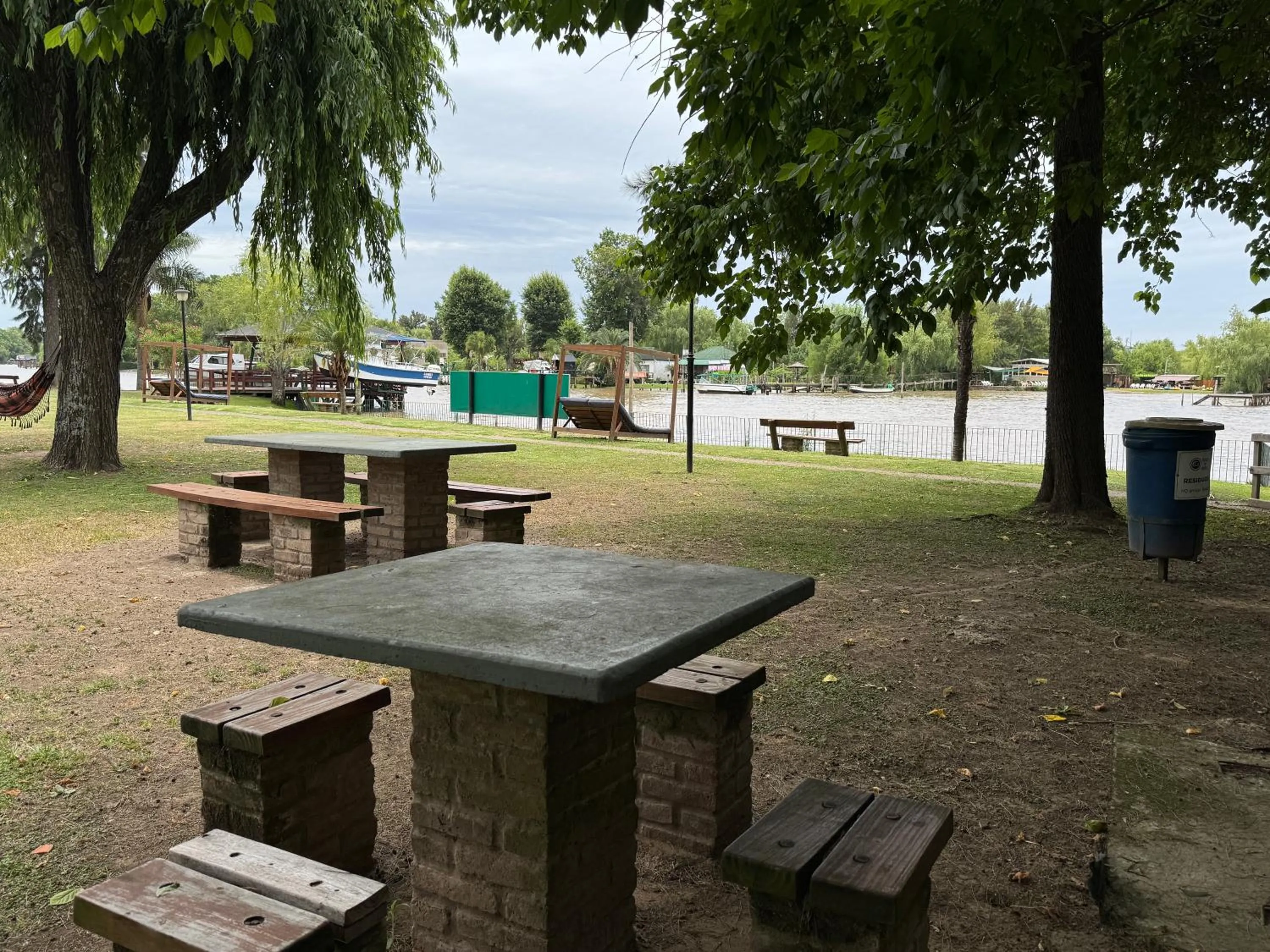 Food in Aires Del Delta