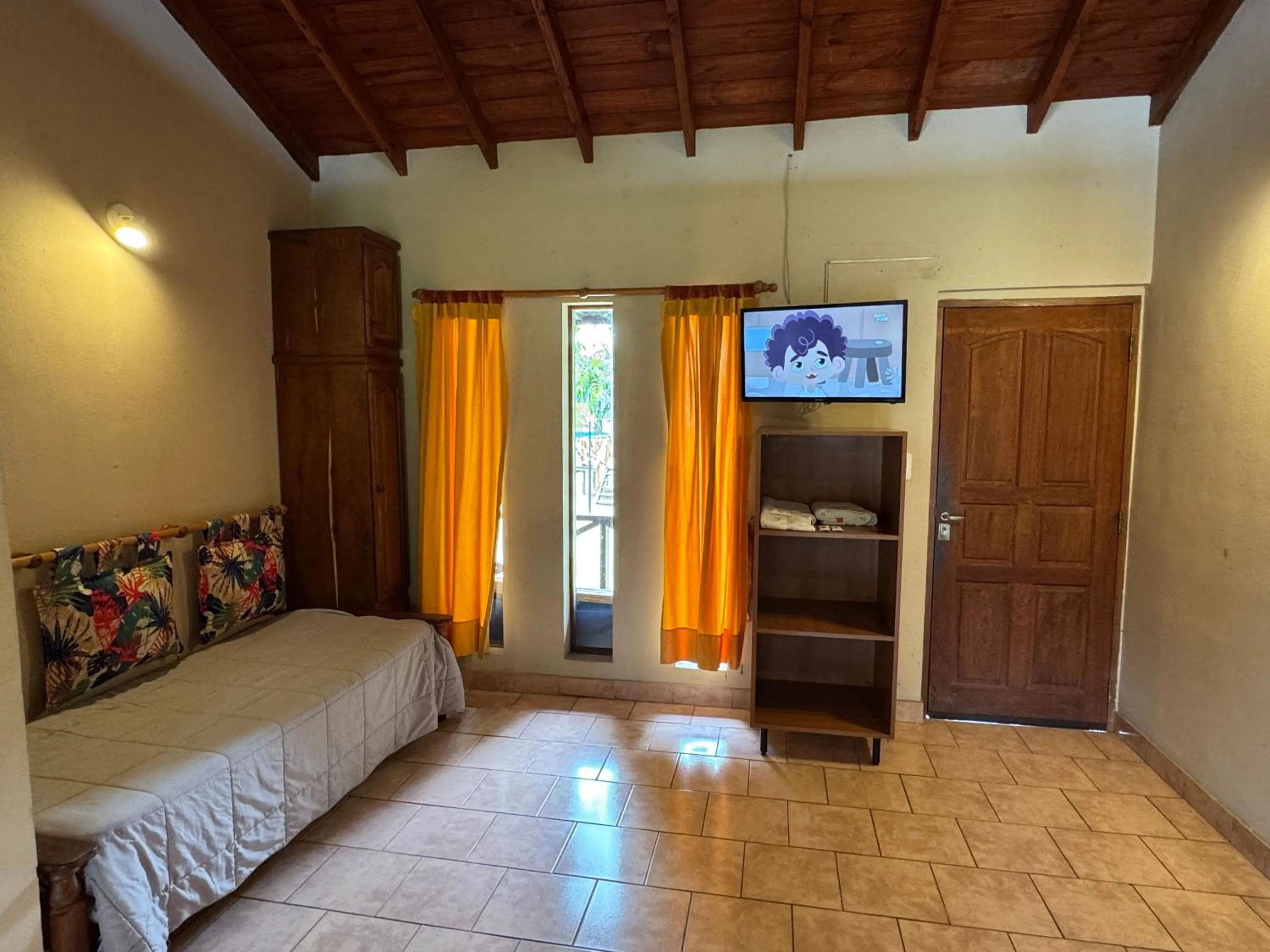 Living room, Bed in Aires Del Delta