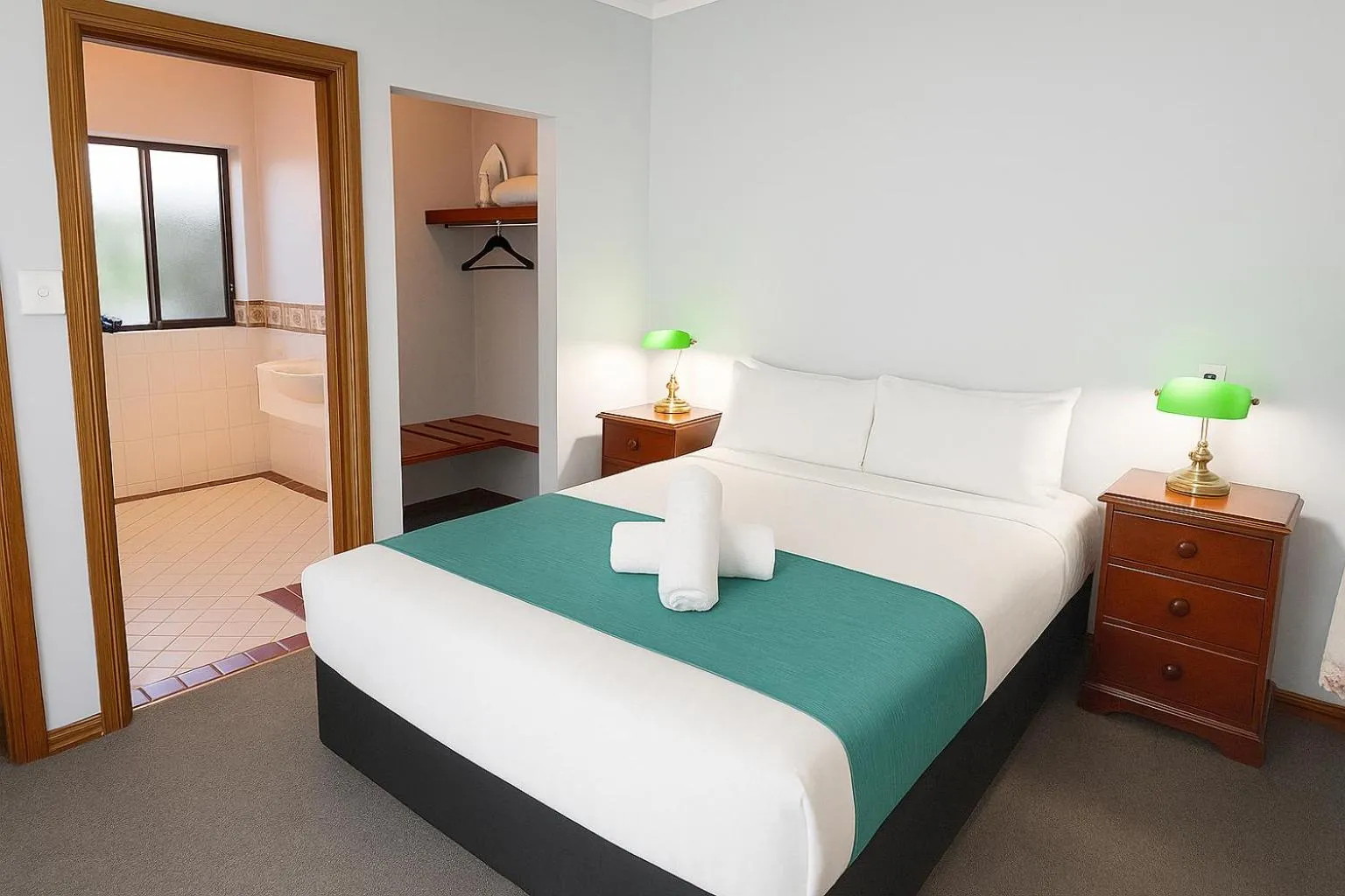 Bedroom, Bed in Margaret River Motel