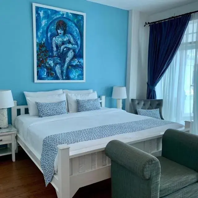 Premium Deluxe 1 King City View with Balcony in Casa Blanca Boutique Hotel - SHA Plus Premium Deluxe 1 King City View with Balcony in Casa Blanca Boutique Hotel - SHA Plus