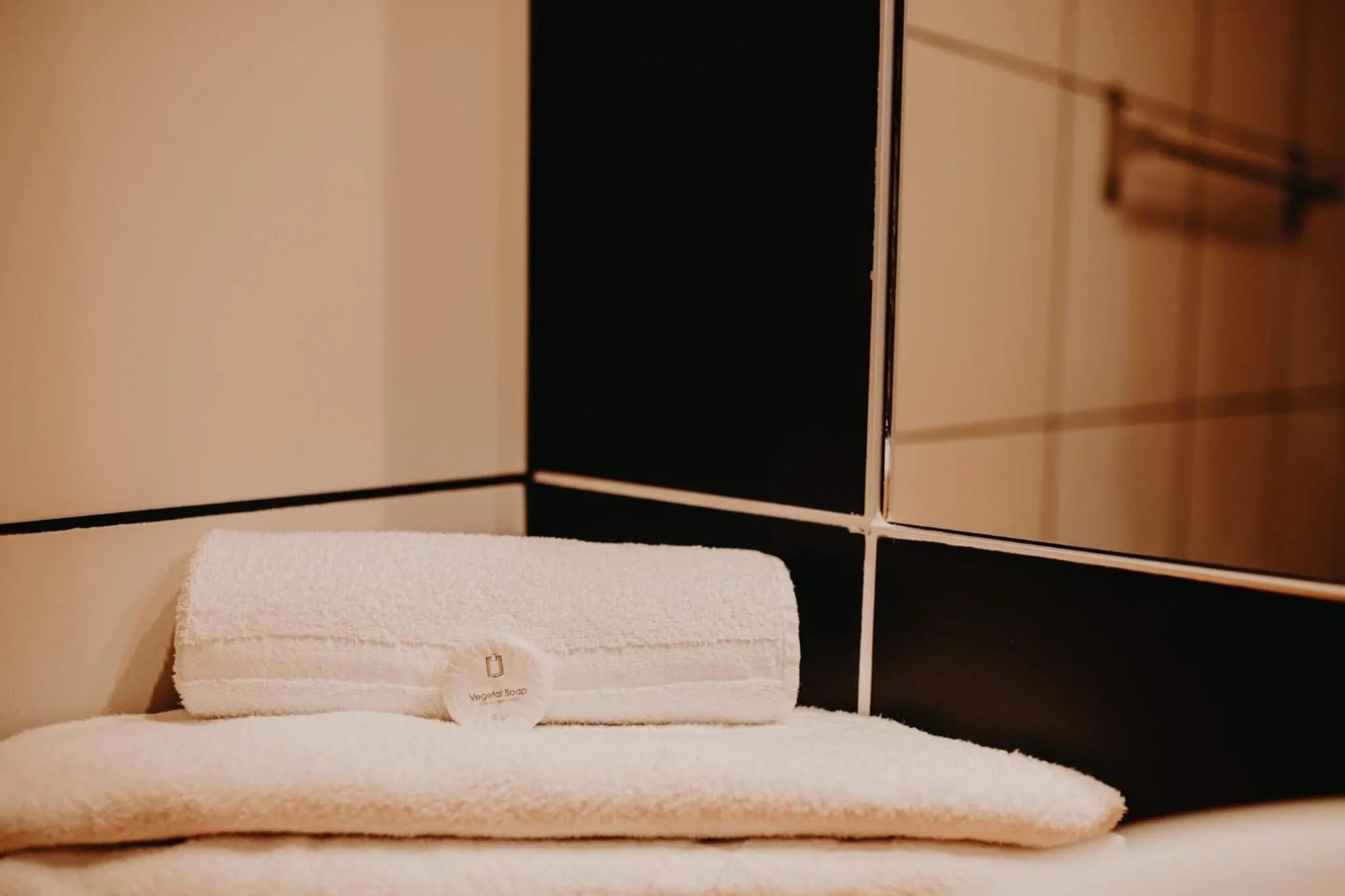 Bed in Hôtel Château La Chèze - Bordeaux Floirac