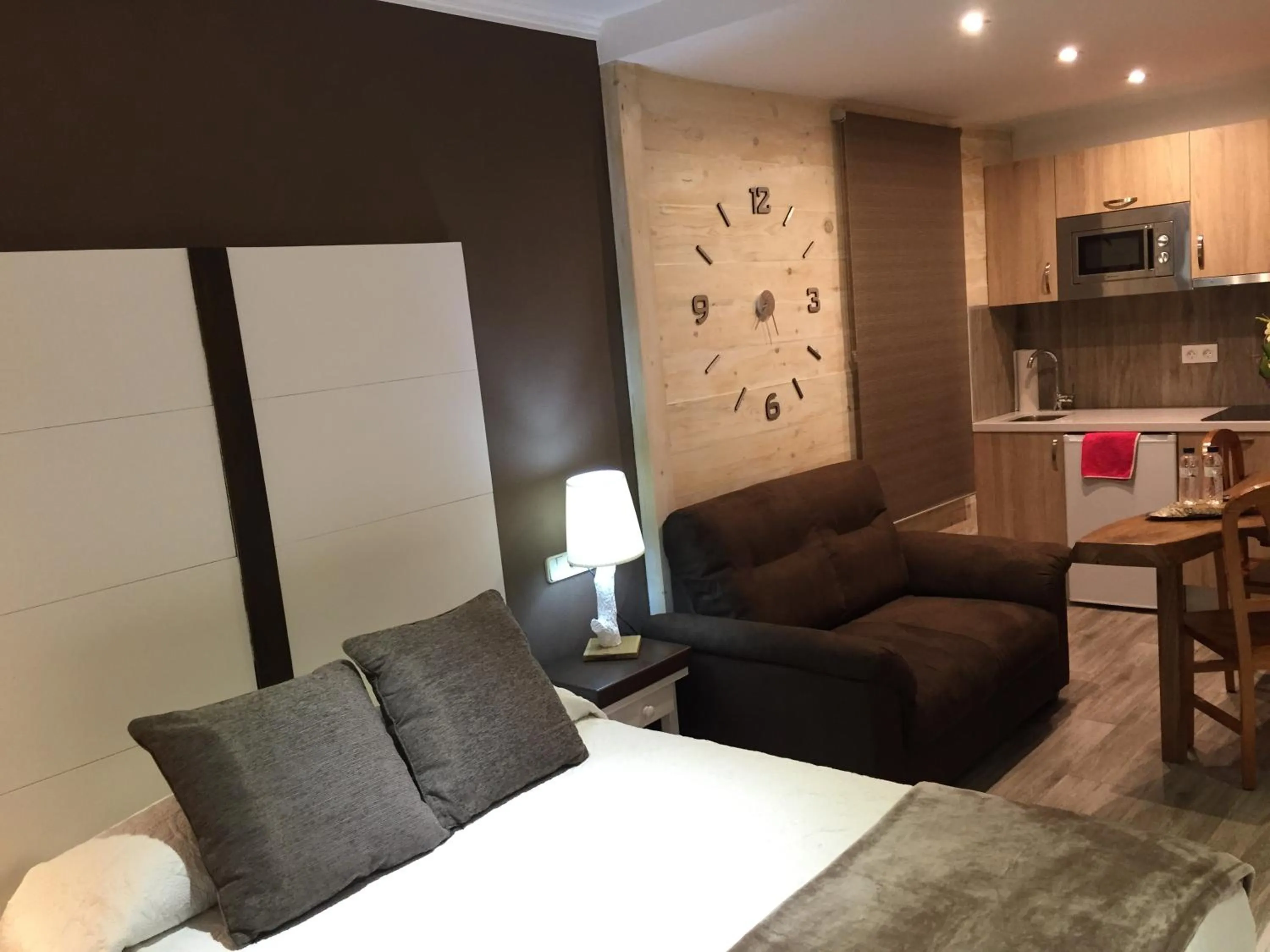 Bedroom in Hotel Apartamentos Barrau