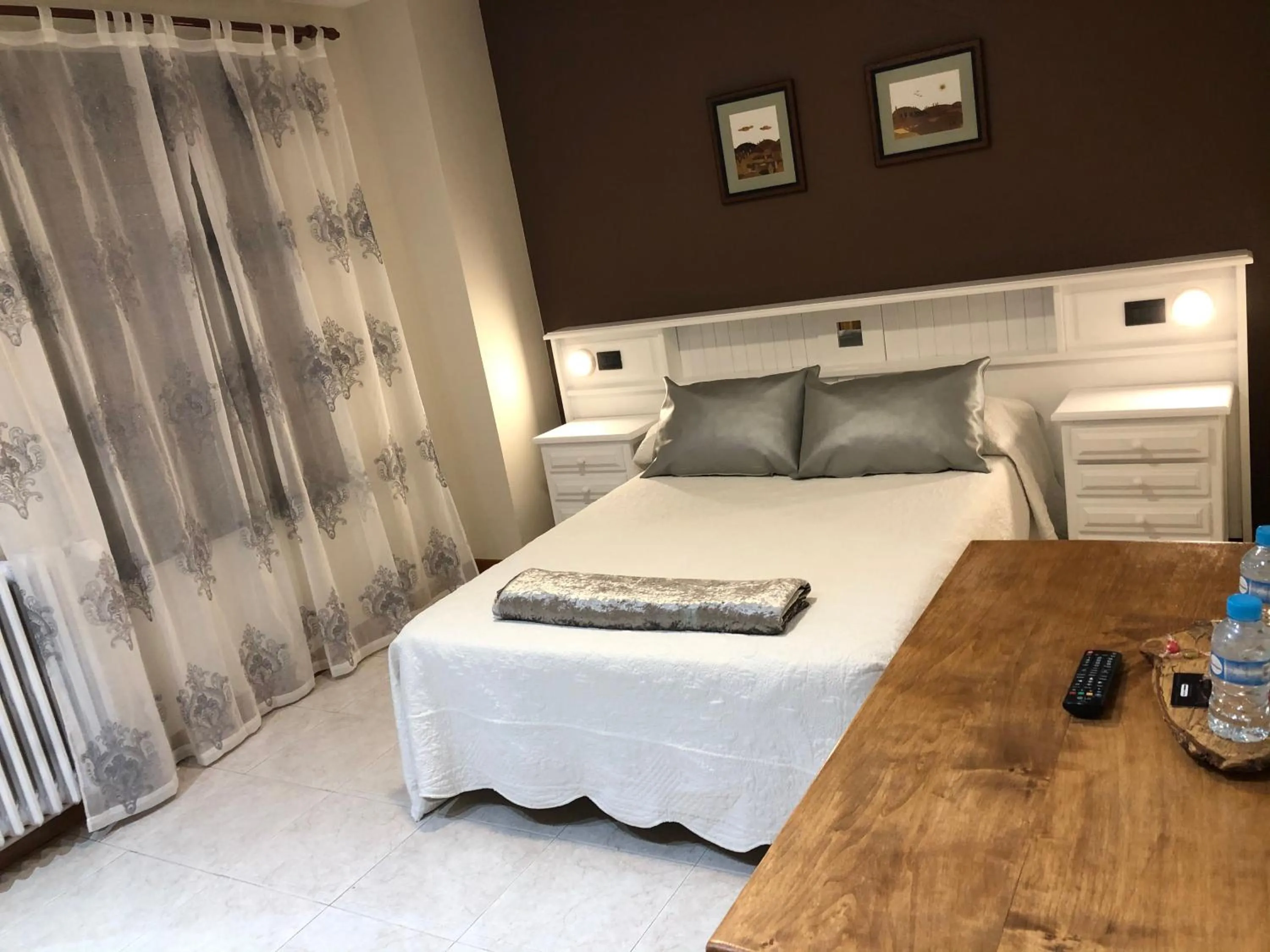 Bedroom, Bed in Hotel Apartamentos Barrau