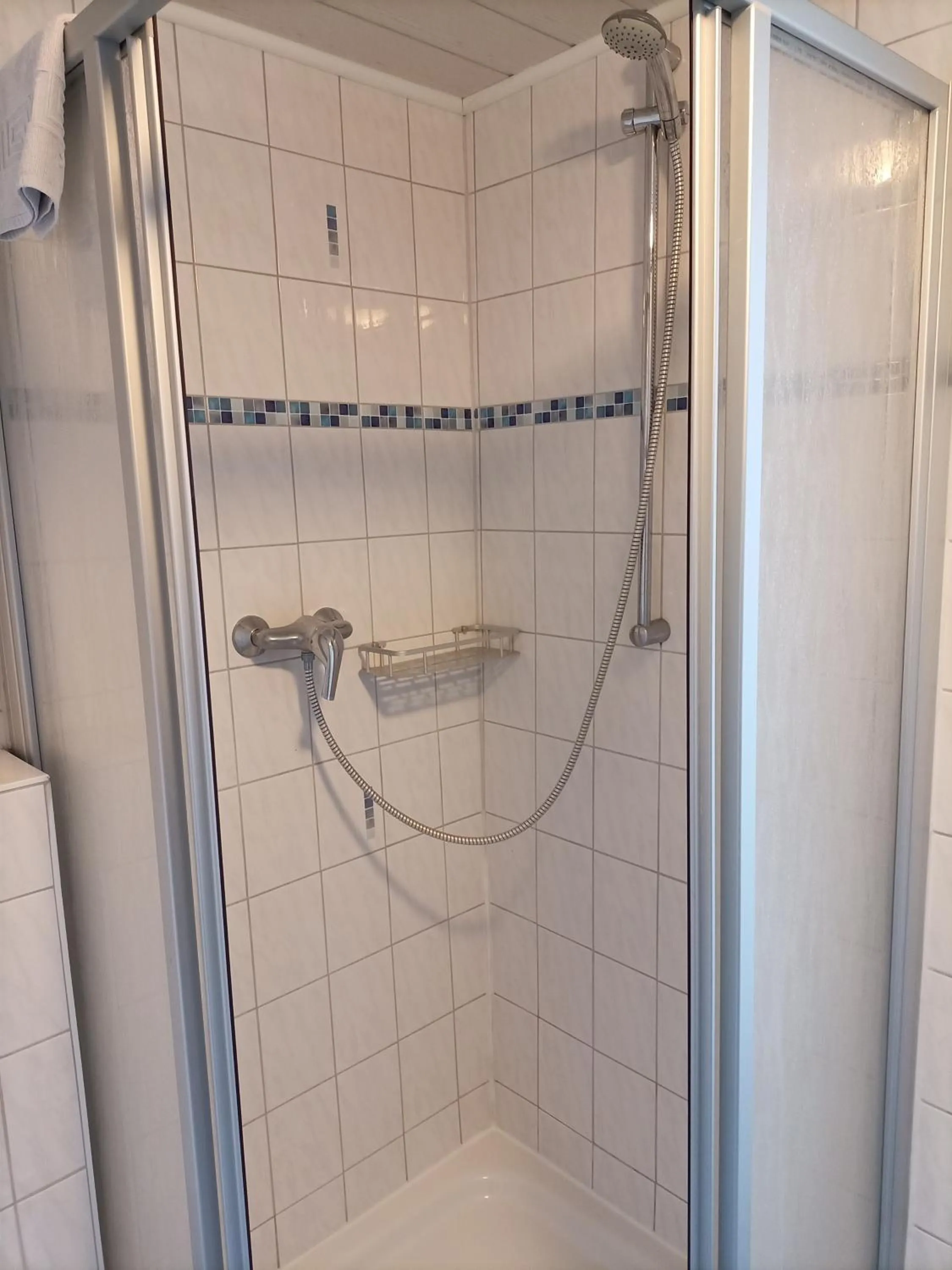 Shower in Hotel An der Karlstadt