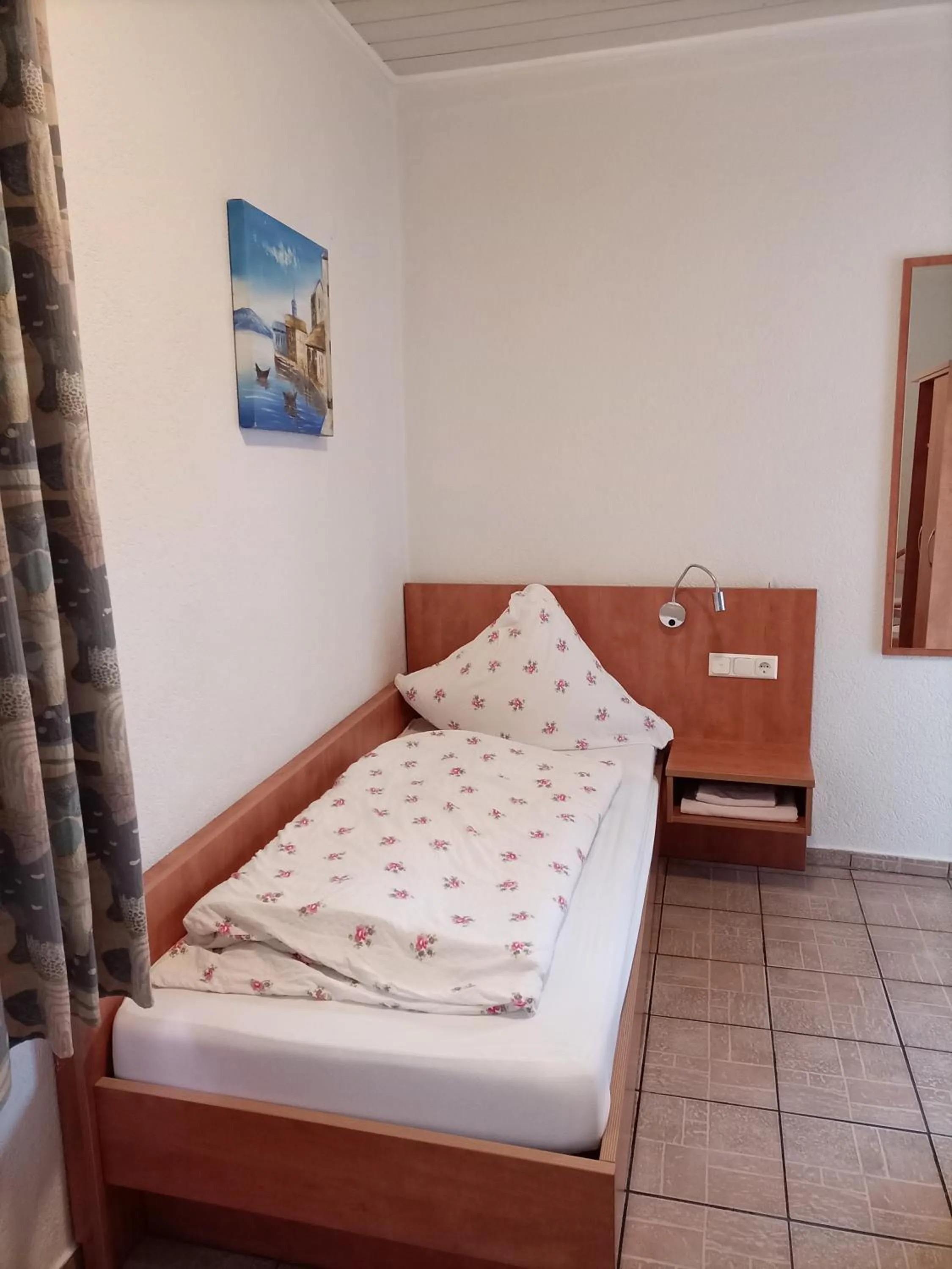 Bed in Hotel An der Karlstadt