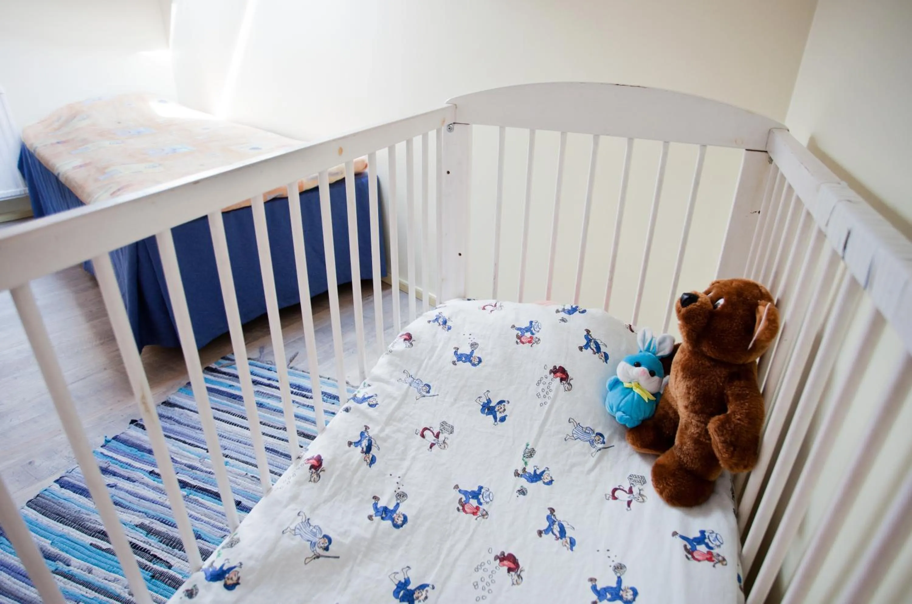 Decorative detail, Bed in Economy Hotel