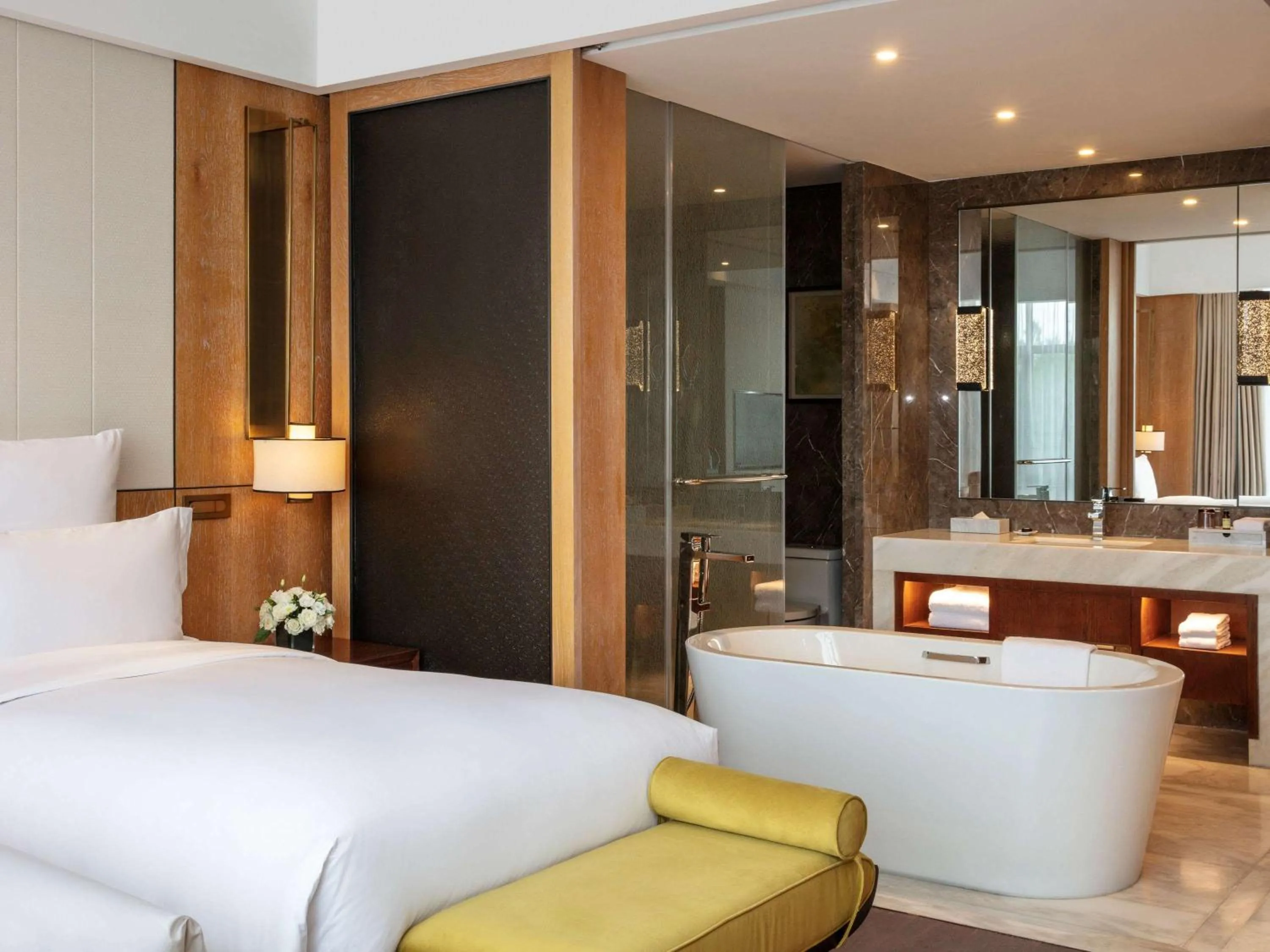 Photo of the whole room, Bed in Pullman Changbaishan Resort