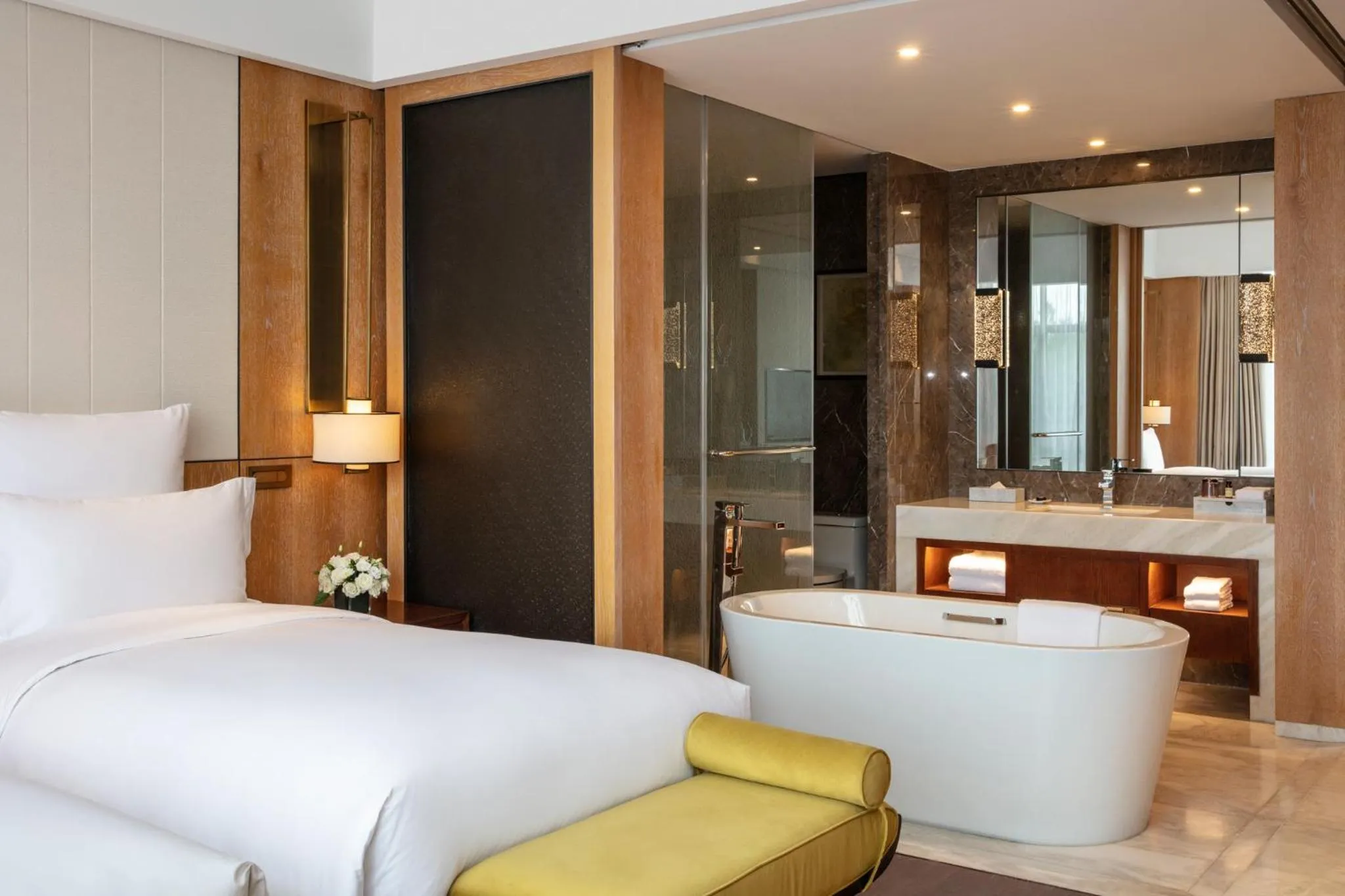 Bathroom, Bed in Pullman Changbaishan Resort