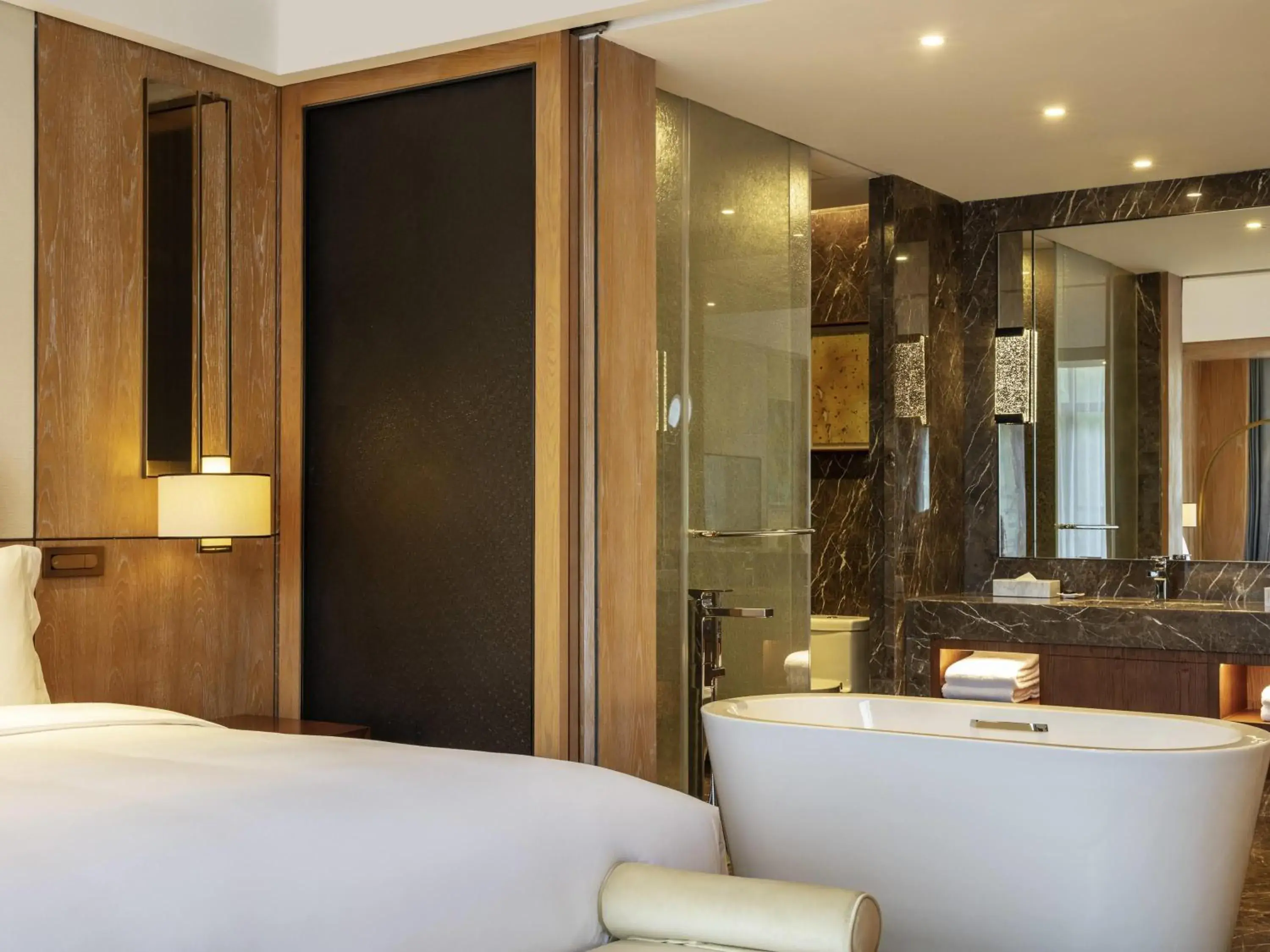 Deluxe Room, 2 Single Size Beds, Private Balcony in Pullman Changbaishan Resort Deluxe Room, 2 Single Size Beds, Private Balcony in Pullman Changbaishan Resort