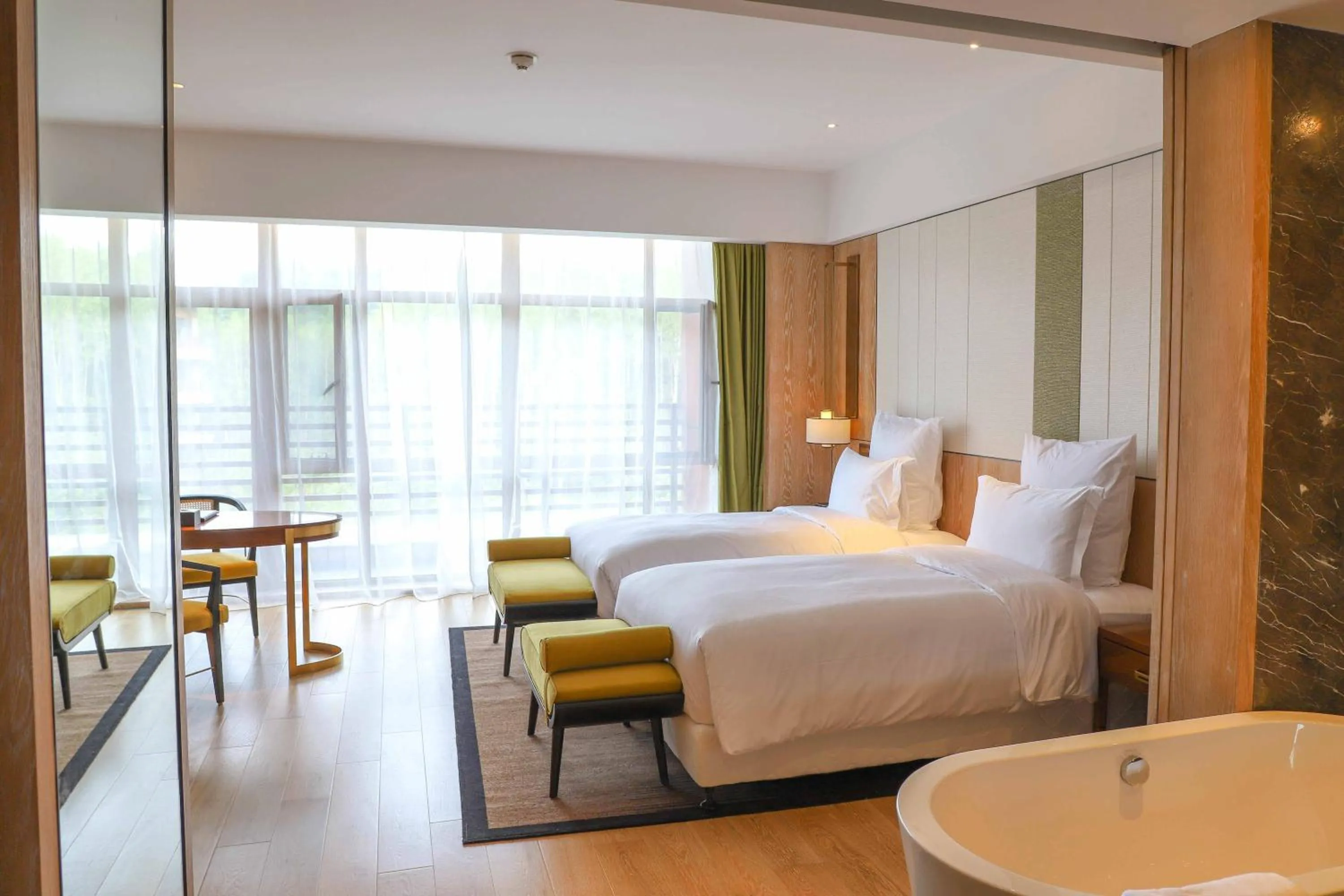 Photo of the whole room, Bed in Pullman Changbaishan Resort