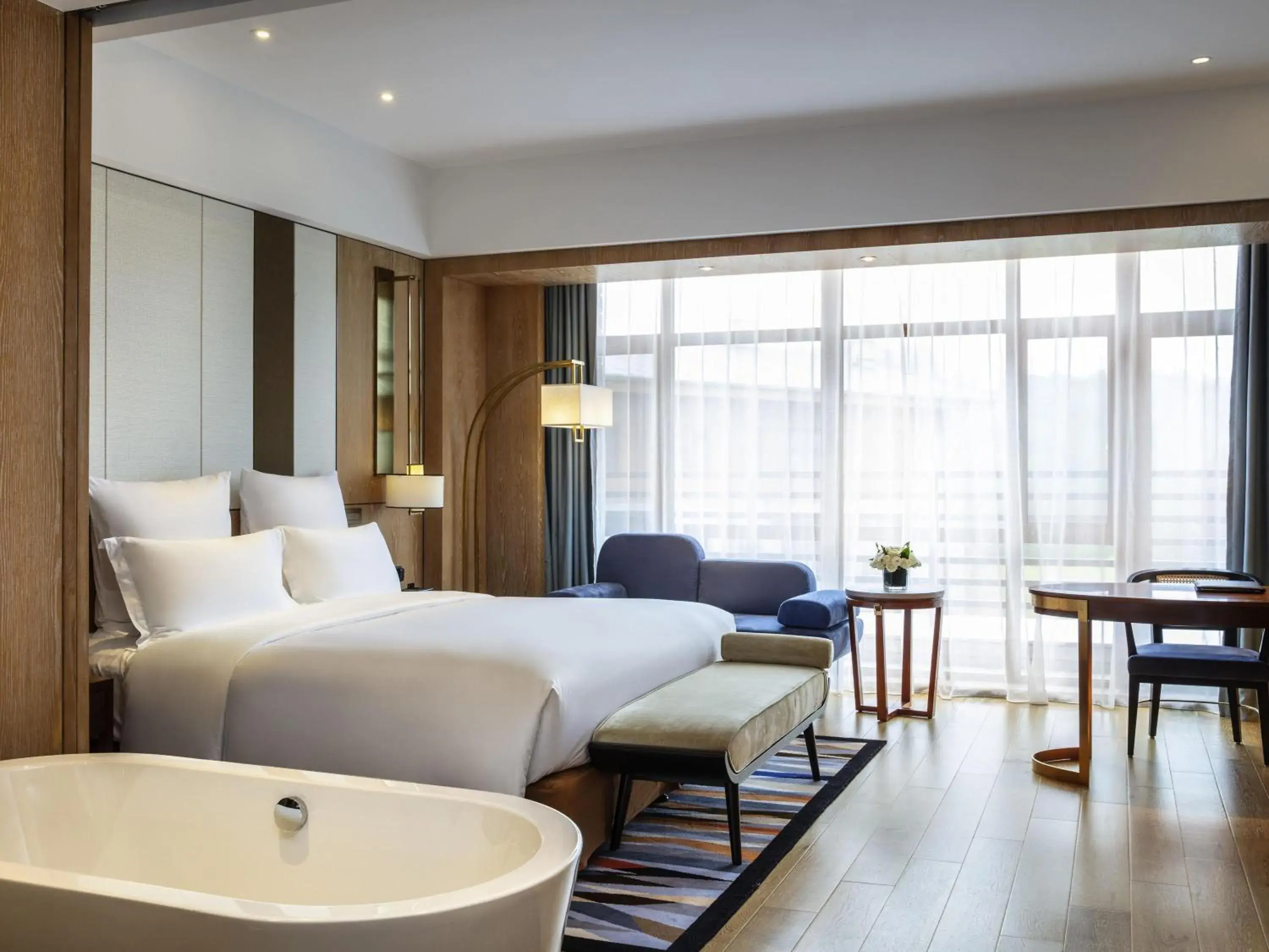 Superior Room, 1 King Size Bed, Forest View in Pullman Changbaishan Resort Superior Room, 1 King Size Bed, Forest View in Pullman Changbaishan Resort