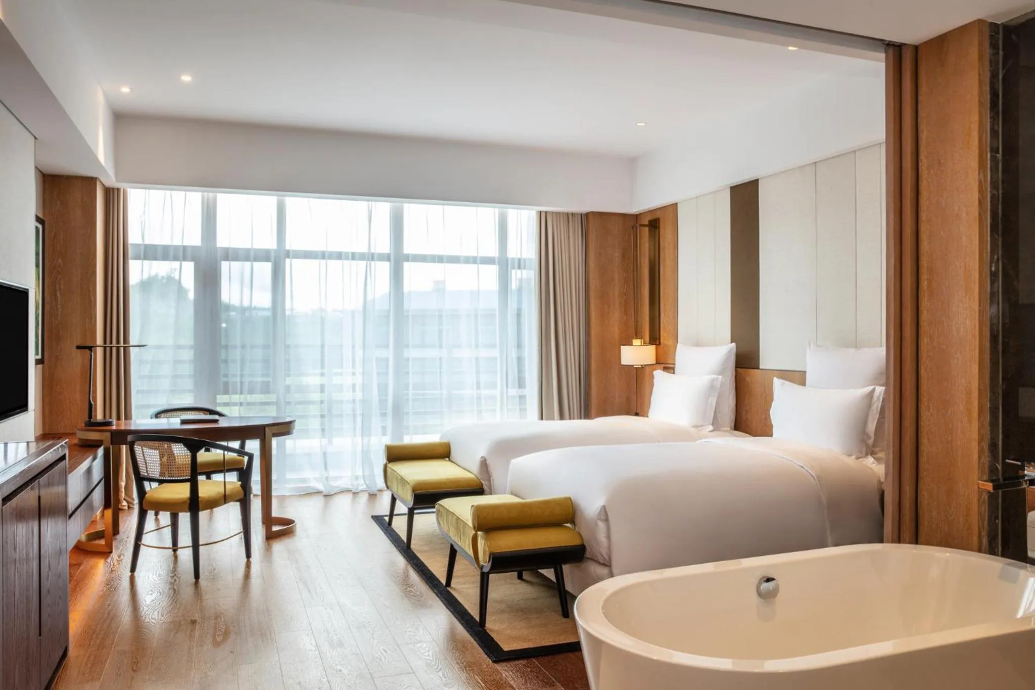 Photo of the whole room, Bed in Pullman Changbaishan Resort