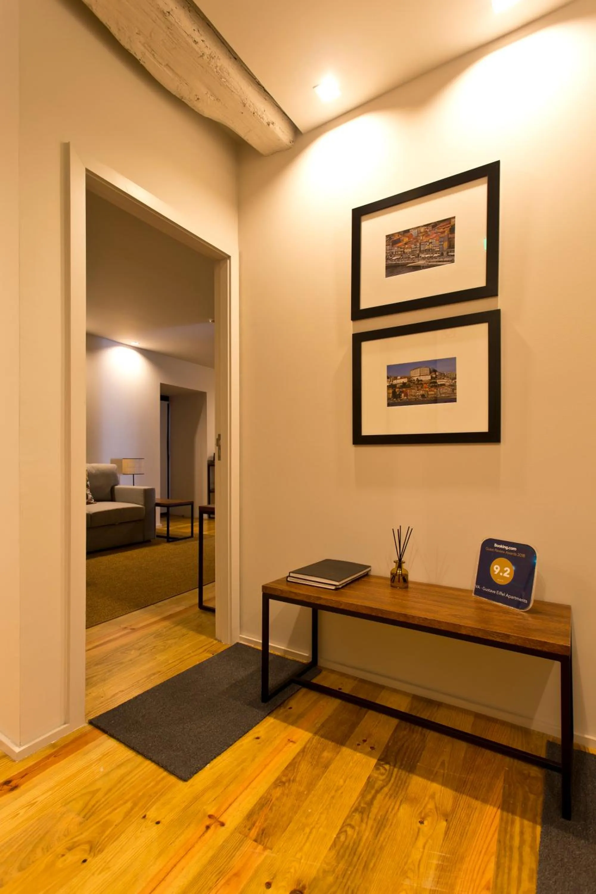 Other, Bed in RVA - Gustave Eiffel Apartments